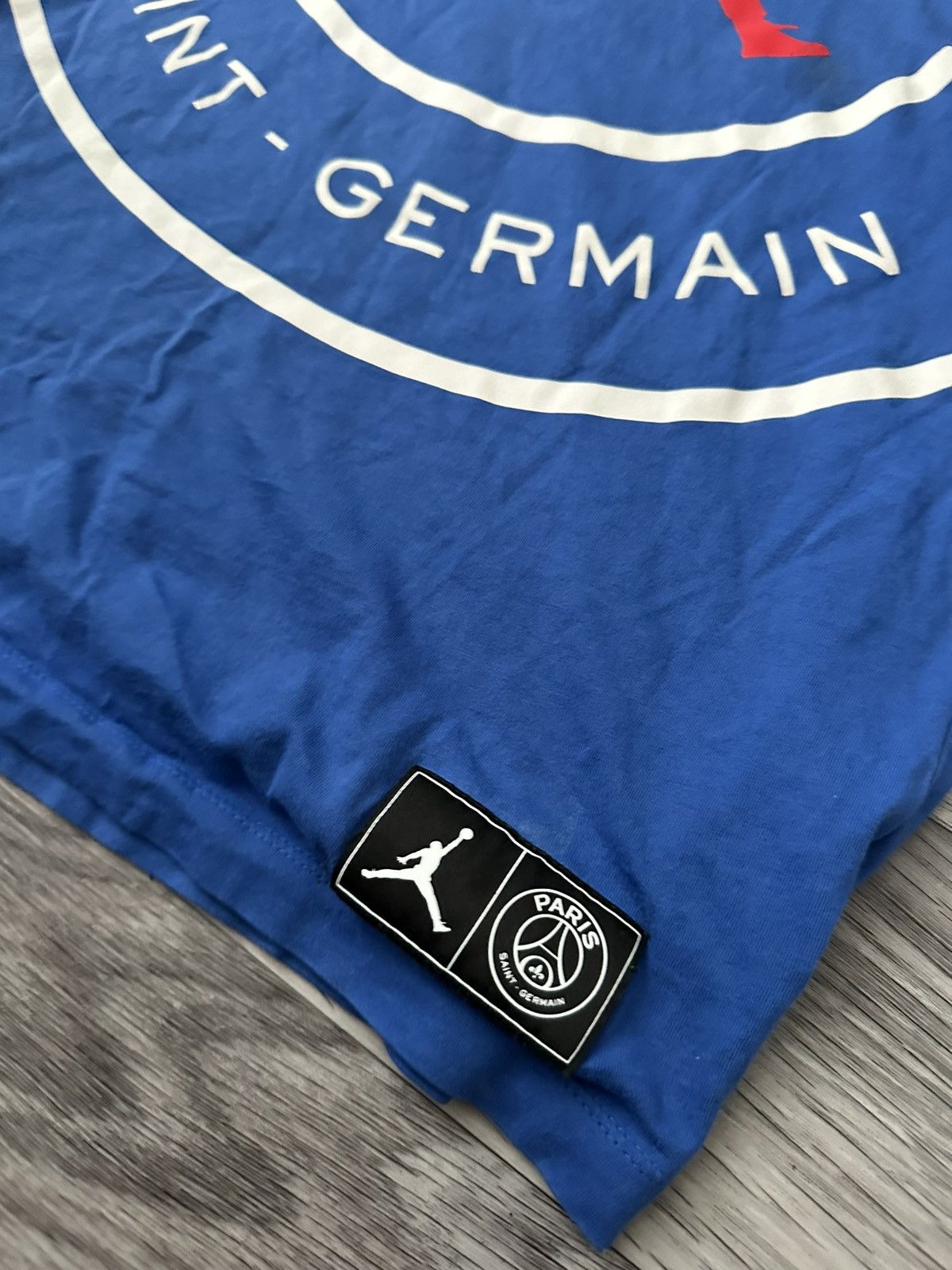 Jordan Brand NIKE Jordan Paris Saint Germain big logo PSG blue t shirt Size US S / EU 44-46 / 1 - 2 Thumbnail