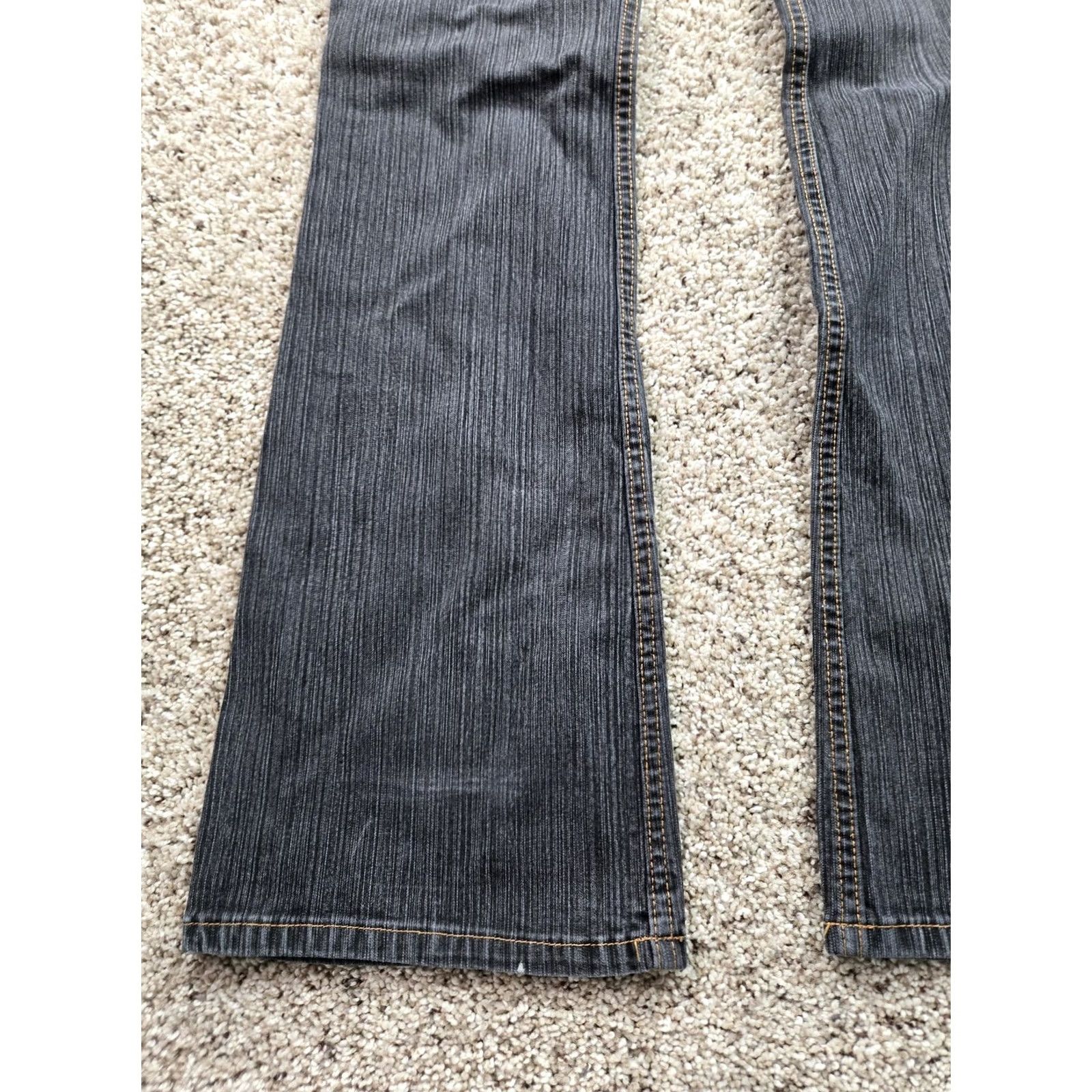 Mossimo VINTAGE Mossimo Jeans Bootcut Womens 9 Black Charcoal Wash Denim 5-Pocket Rise Low Inseam 31"} Size 30" / US 8 / IT 44 - 7 Thumbnail