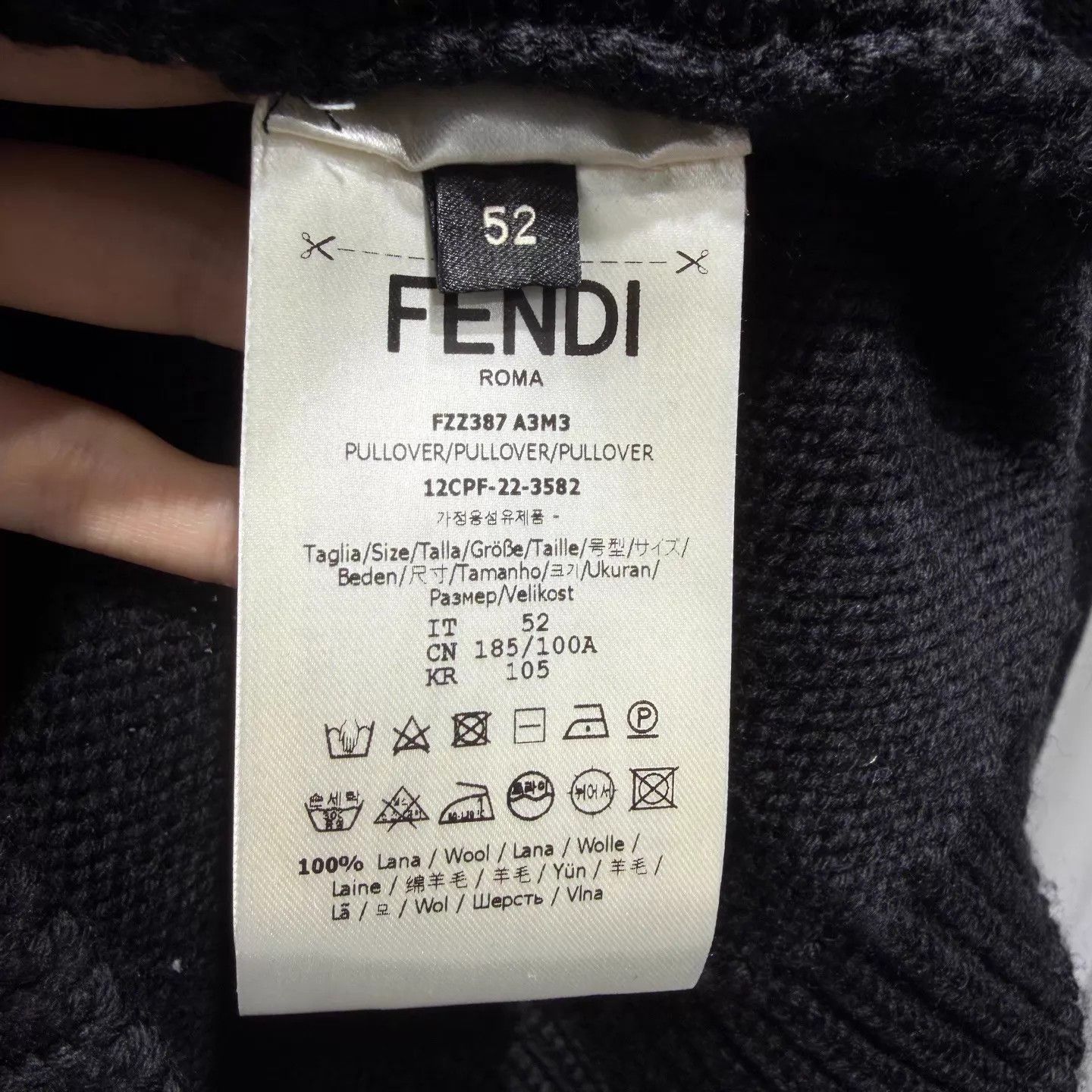 Fendi Fendi Black FF 2 Stripe Neck Wool Sweater Size 52 Size US L / EU 52-54 / 3 - 4 Thumbnail