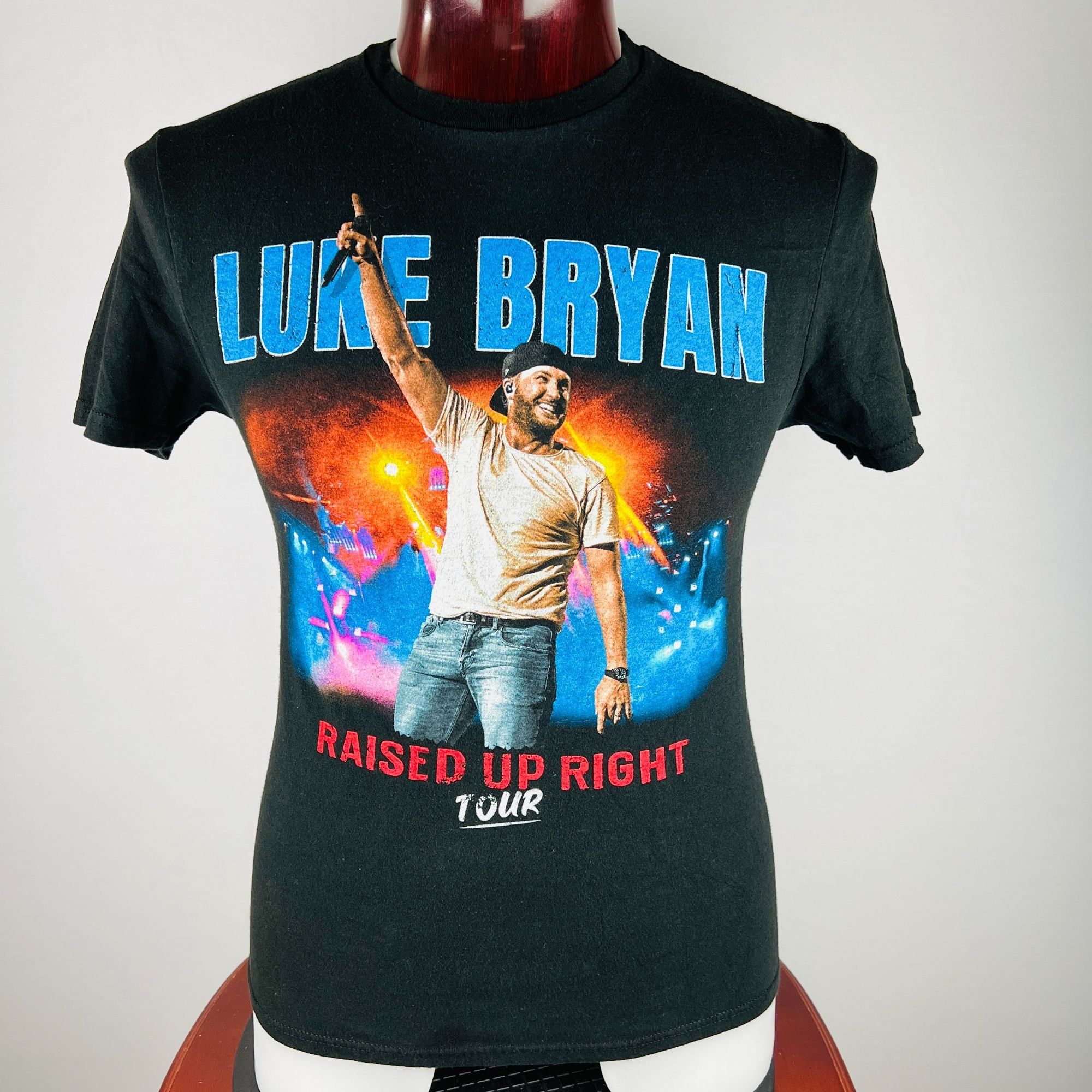 Other Luke Bryan Raised Up Right Tour Concert Small T-Shirt Shirt Size US M / EU 48-50 / 2 - 1 Thumbnail