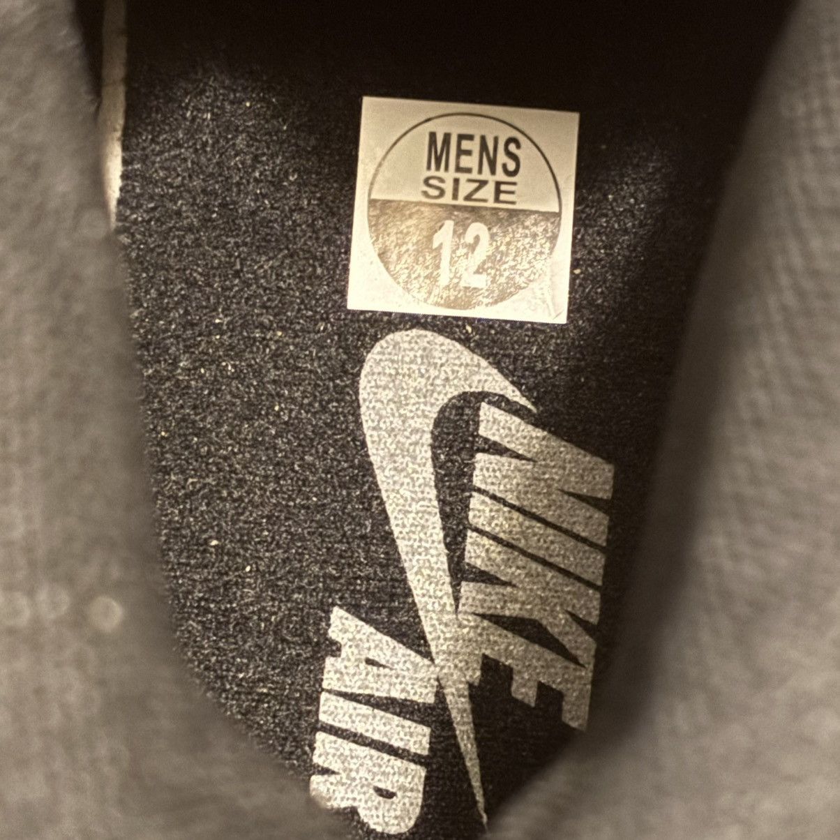Jordan Brand Size 12- Jordan 1 high OG Shadow (2013) BRAND NEW Size US 12 / EU 45 - 7 Thumbnail