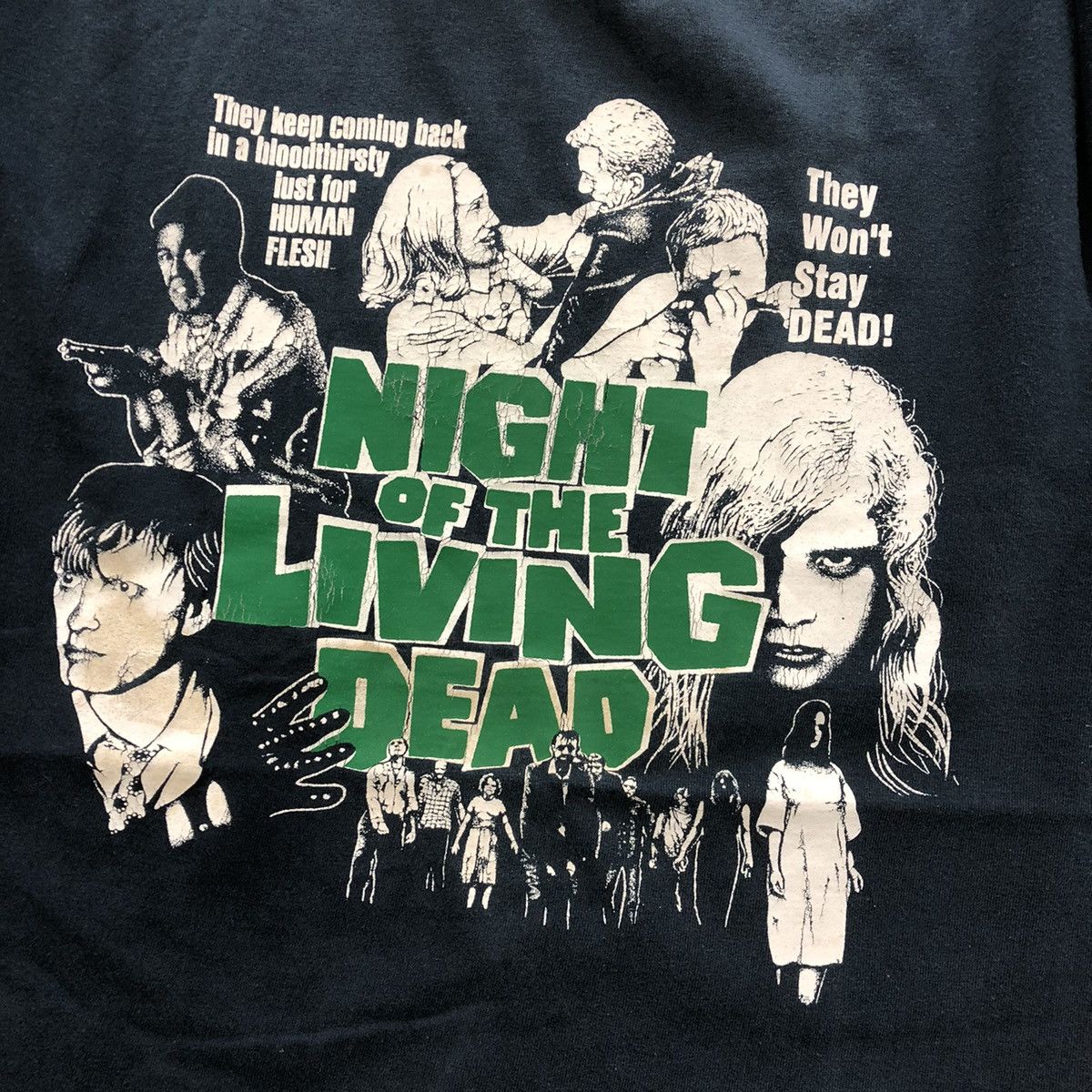 Expert Horror Night Of The Living Dead Horror Movie T-Shirt Size US M / EU 48-50 / 2 - 4 Thumbnail