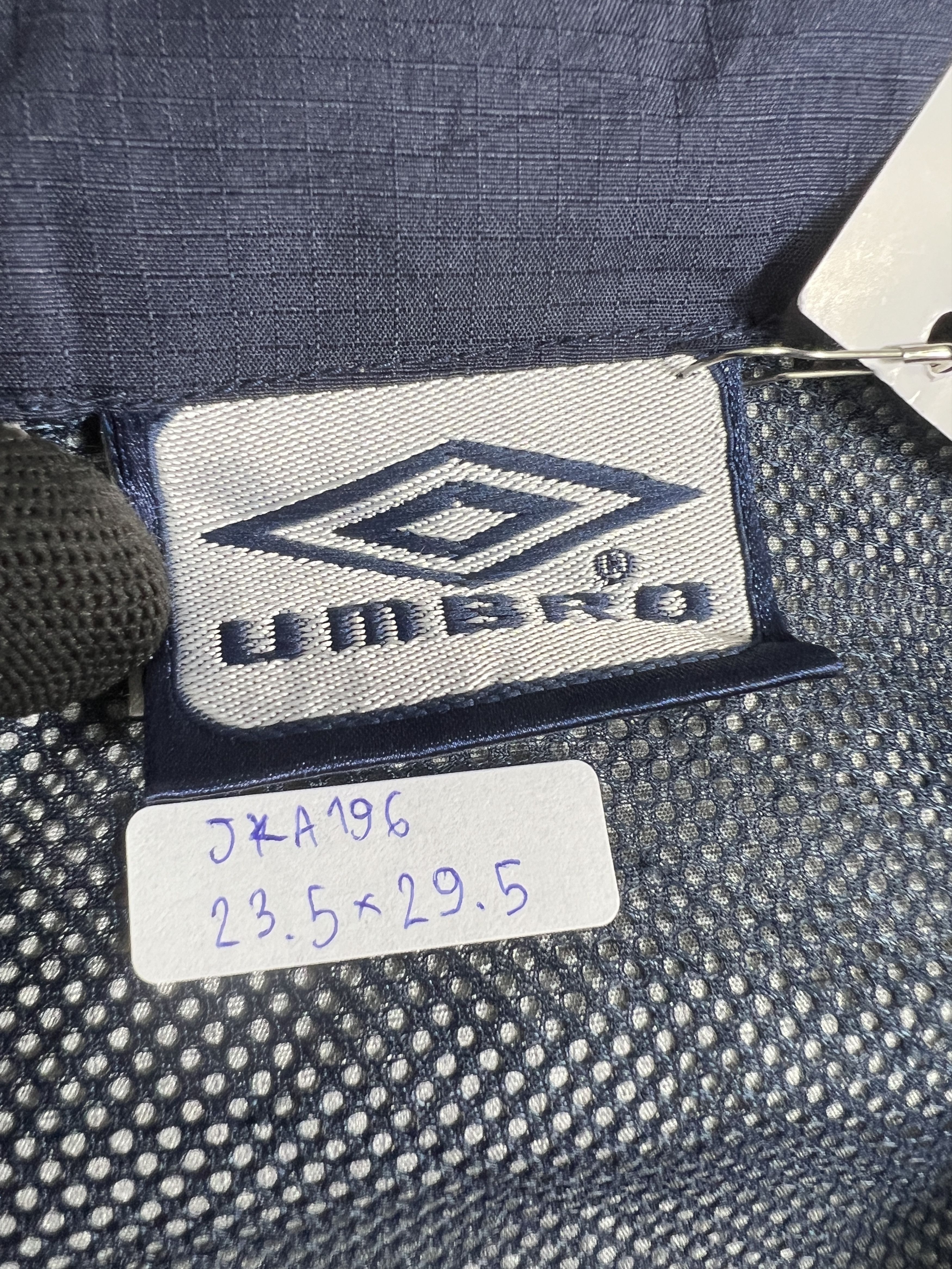 Umbro Vintage UMBRO Windbreaker Jacket (S) JKA196 Size US S / EU 44-46 / 1 - 3 Thumbnail