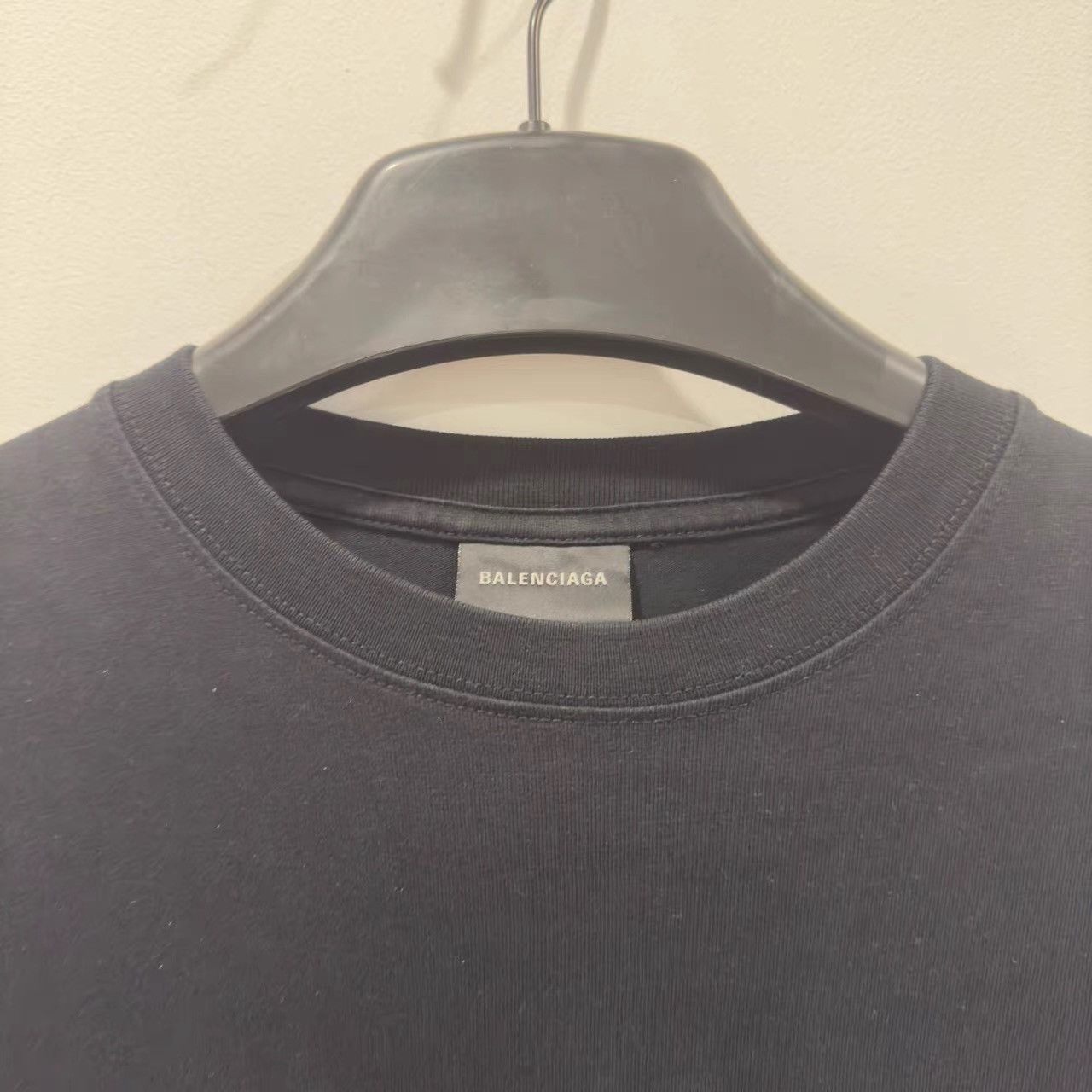 Balenciaga Balenciaga New Black Small Logo Short Sleeve K28 Size US L / EU 52-54 / 3 - 3 Thumbnail