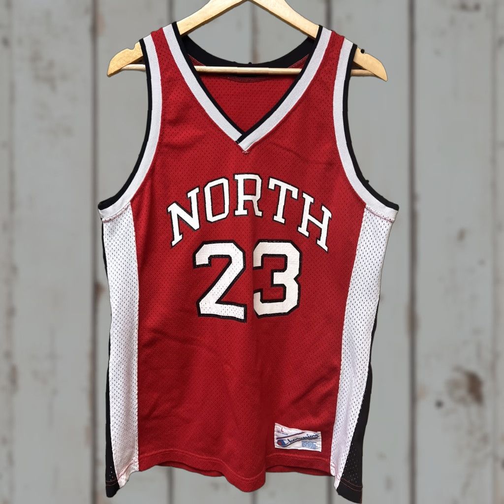 Champion VINTAGE Champion USA Made Red Basketball Jersey #23 College High School L Mens Tank Sleeveless Jersey Basketball Boys Girls Size US L / EU 52-54 / 3 - 1 Thumbnail