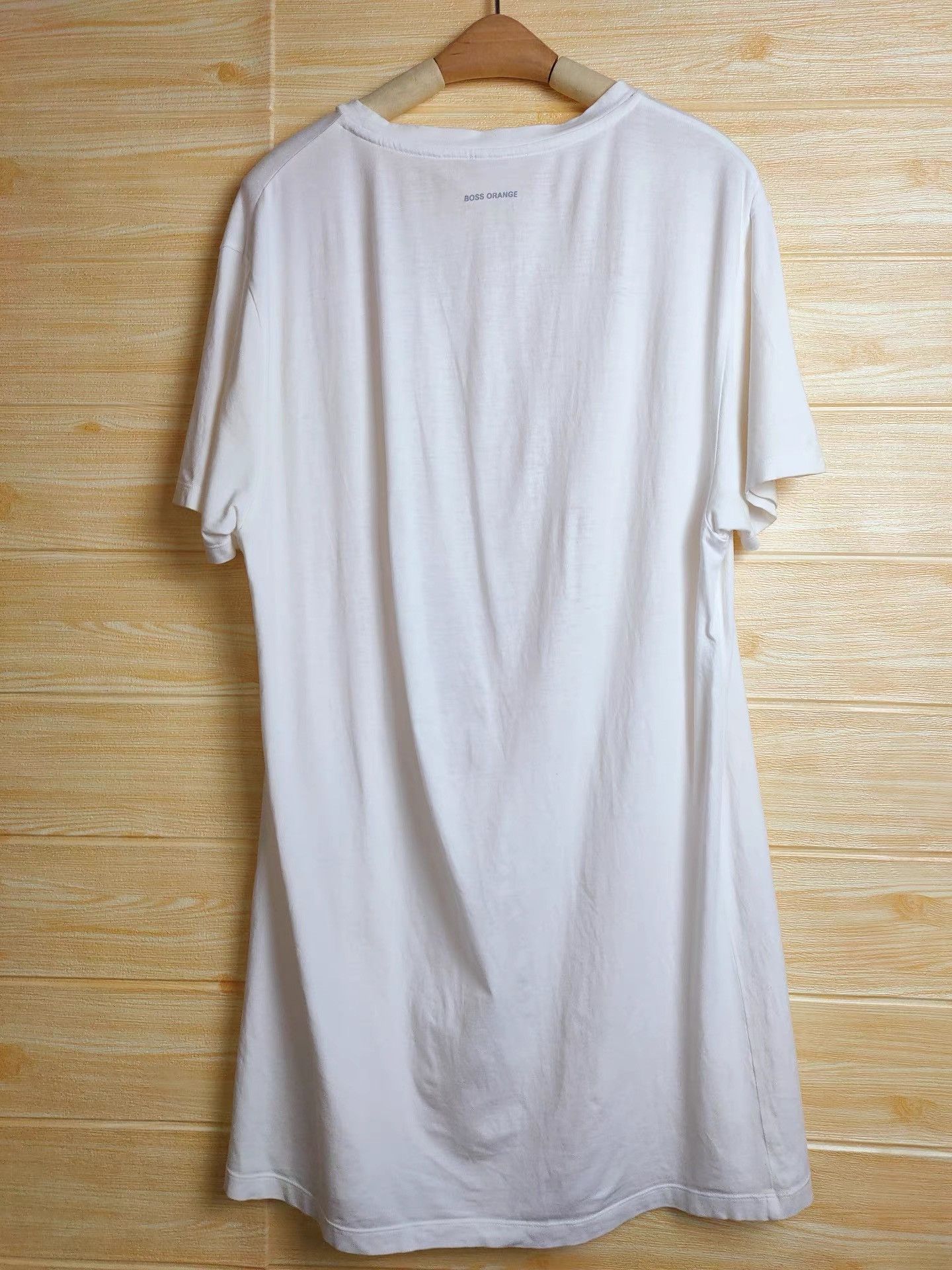 Hugo Boss HUGO BOSS Men's White Short Sleeve T-shirt K29 Size US XL / EU 56 / 4 - 2 Thumbnail