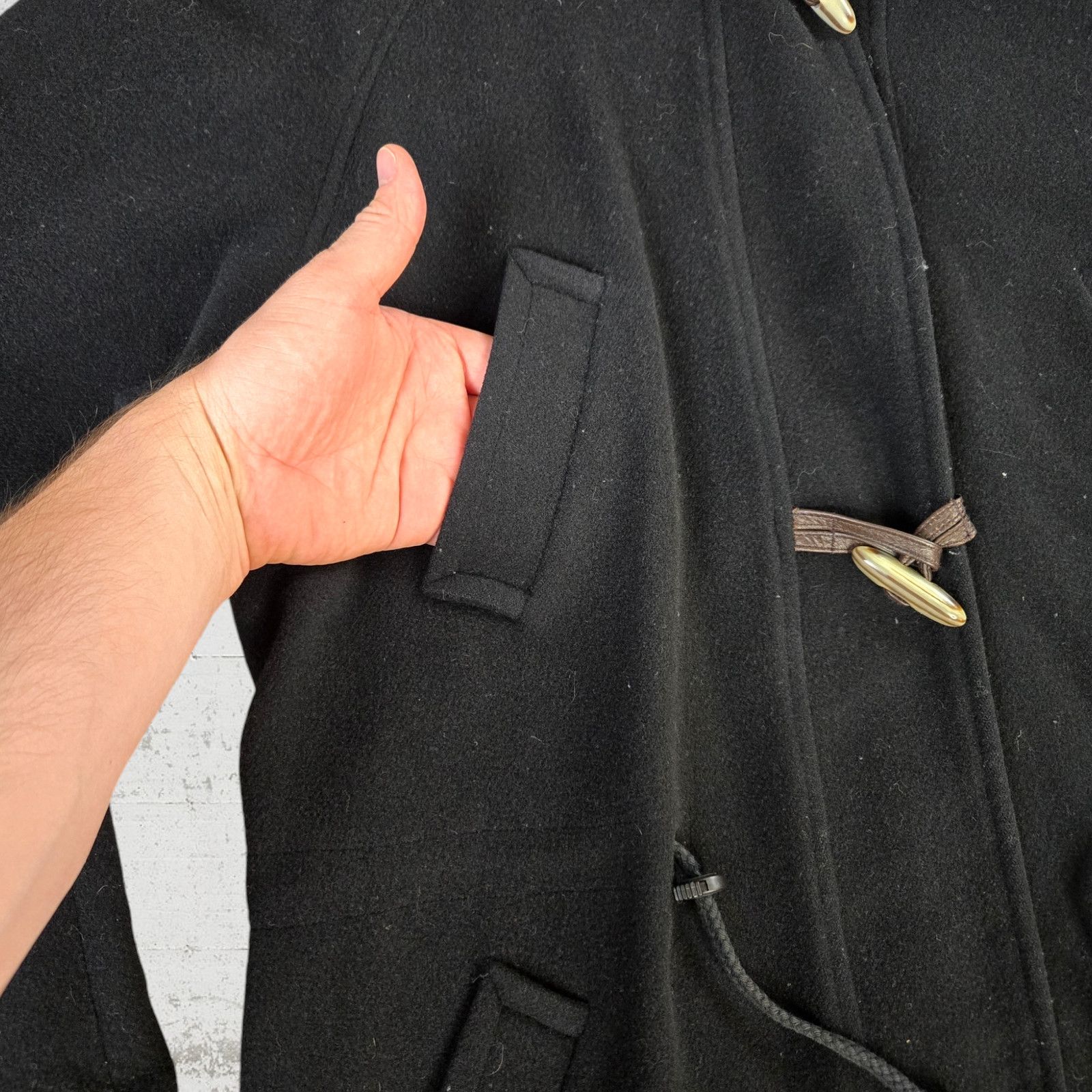 Vintage Vintage Black Wool Blend Toggle Closure Coat Size Medium Size M / US 6-8 / IT 42-44 - 5 Thumbnail