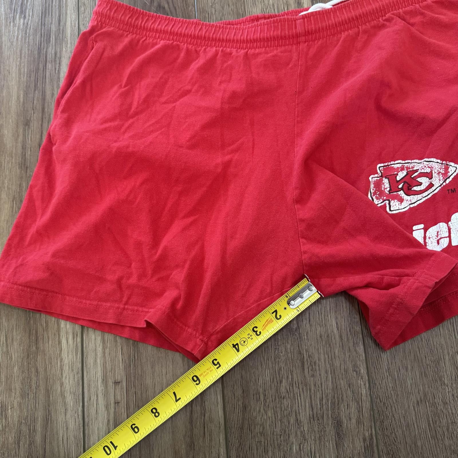 Other Vintage 90s Kansas City Chiefs Red Shorts Size US 32 / EU 48 - 7 Thumbnail