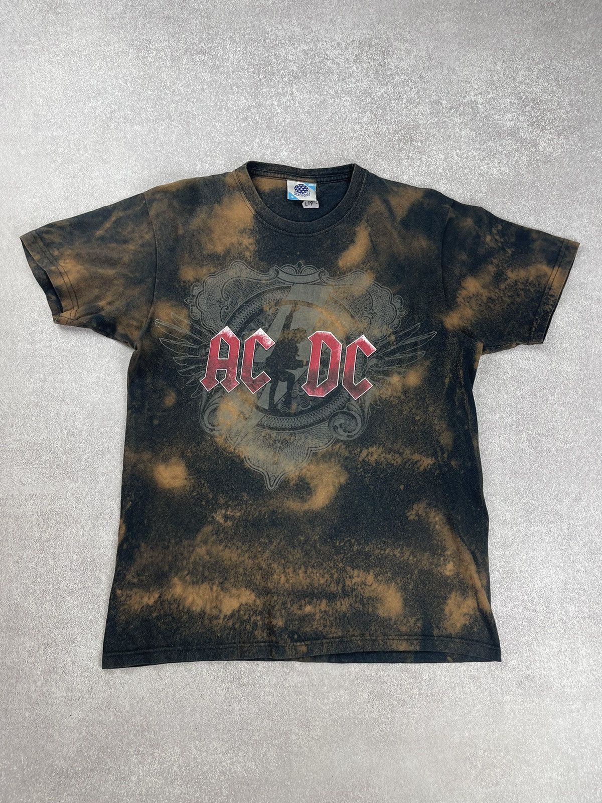 AC/DC Vintage Custom AC/DC Rock Band T-Shirt Size S Size US S / EU 44-46 / 1 - 1 Thumbnail