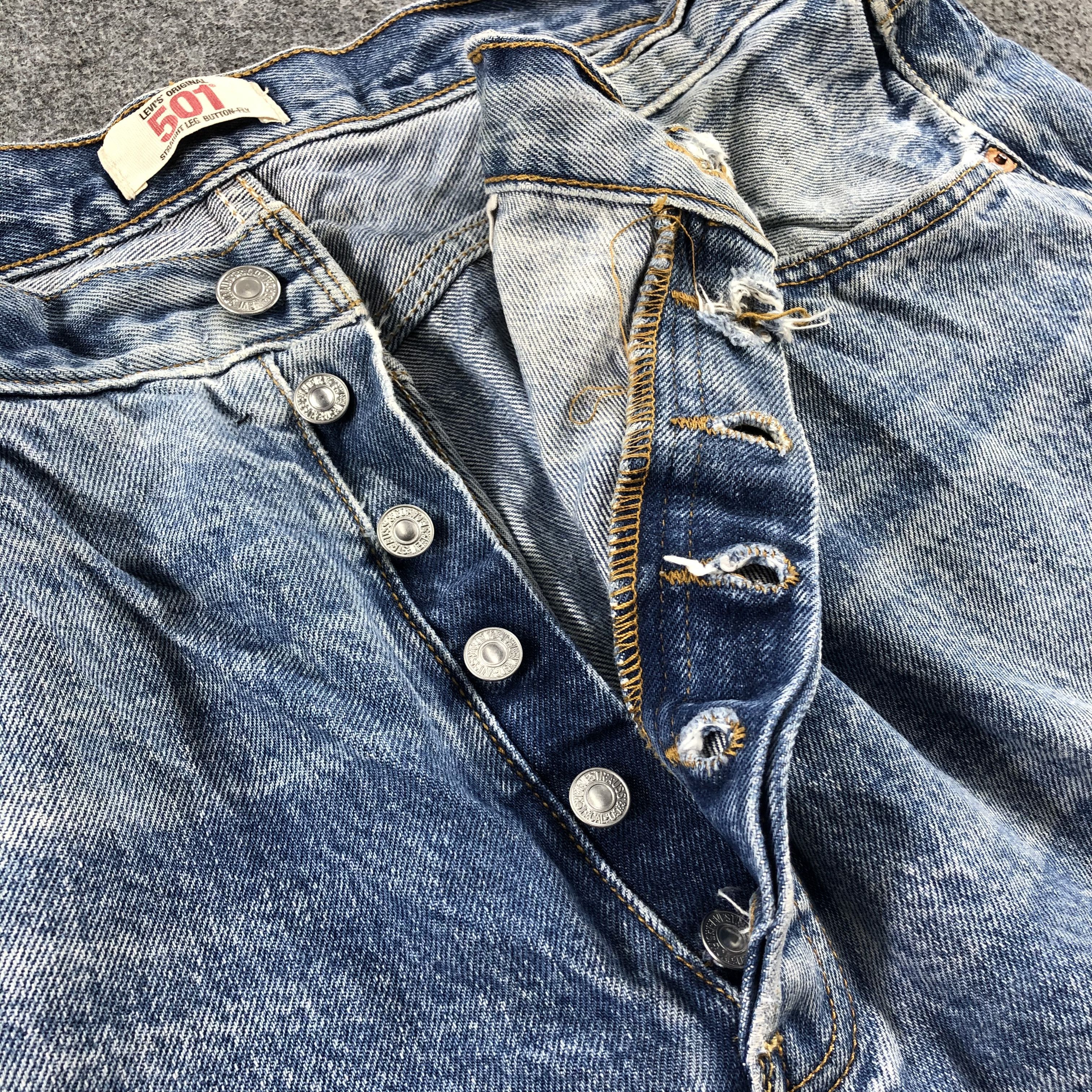 Levi's Vintage Blue Wash Levis 501 Jeans-J2594 Size US 39 - 11 Thumbnail
