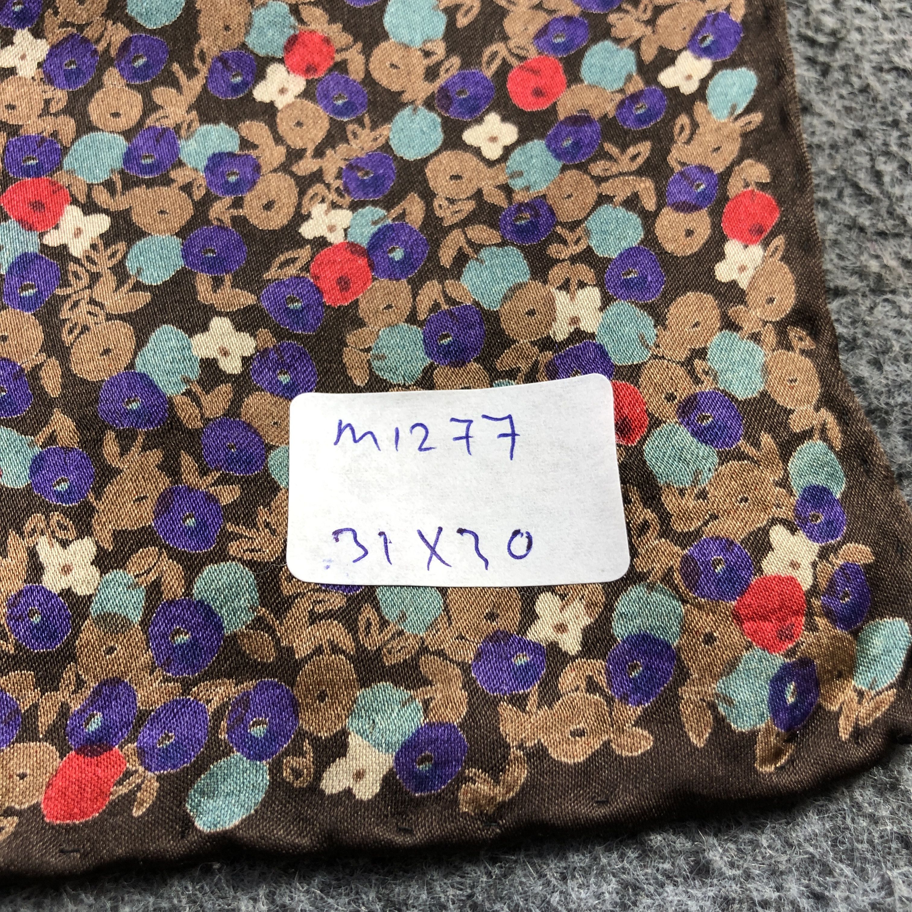 Vintage Vintage Luxury Carnage Flowers Hand Rolled Silk Scarf M1277 Size ONE SIZE - 5 Thumbnail