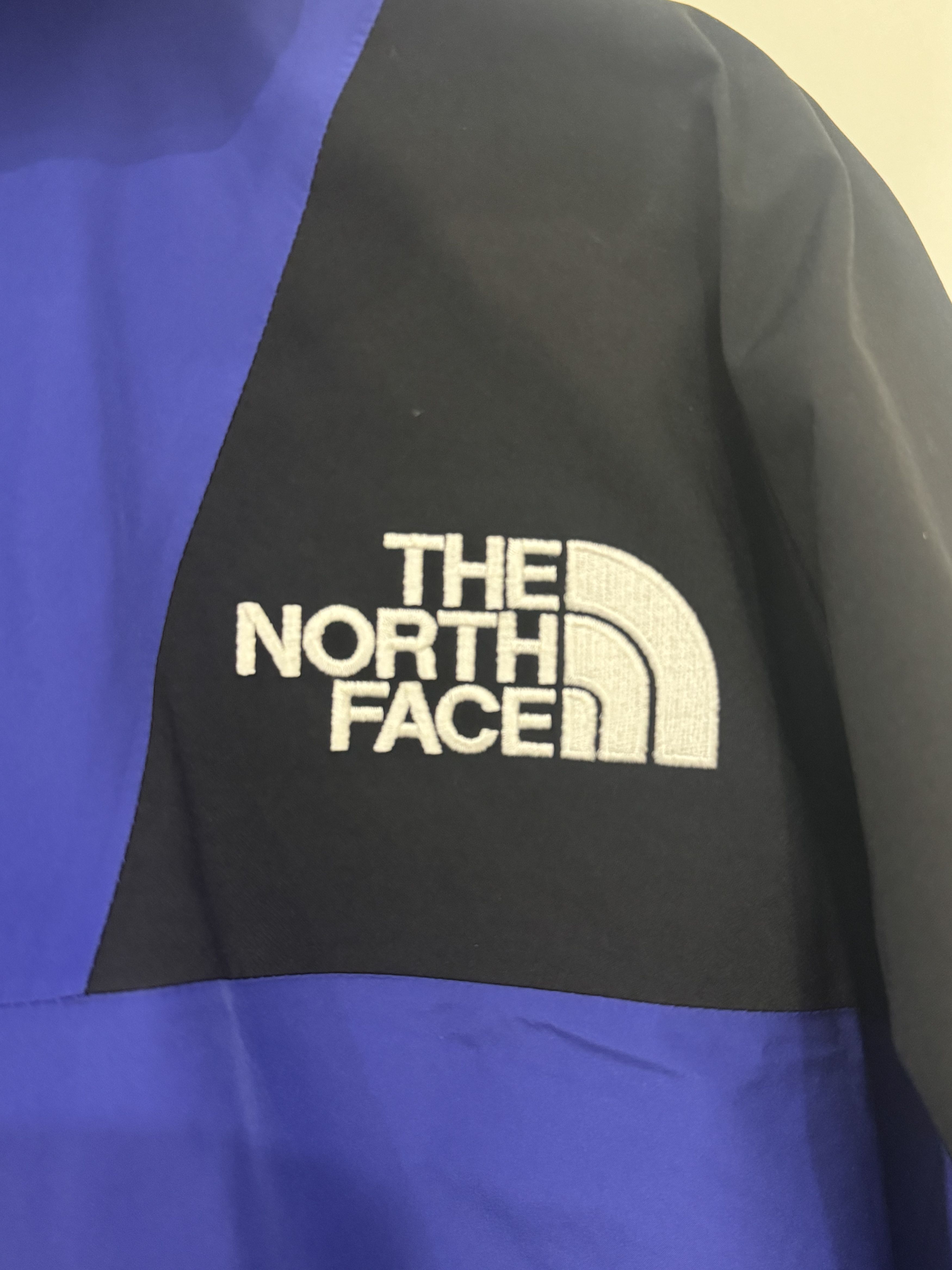 The North Face THE NORTH FACE 1994 MOUNTAIN LIGHT JACKET NEW EU EXCLUSIVE! Size US L / EU 52-54 / 3 - 3 Thumbnail