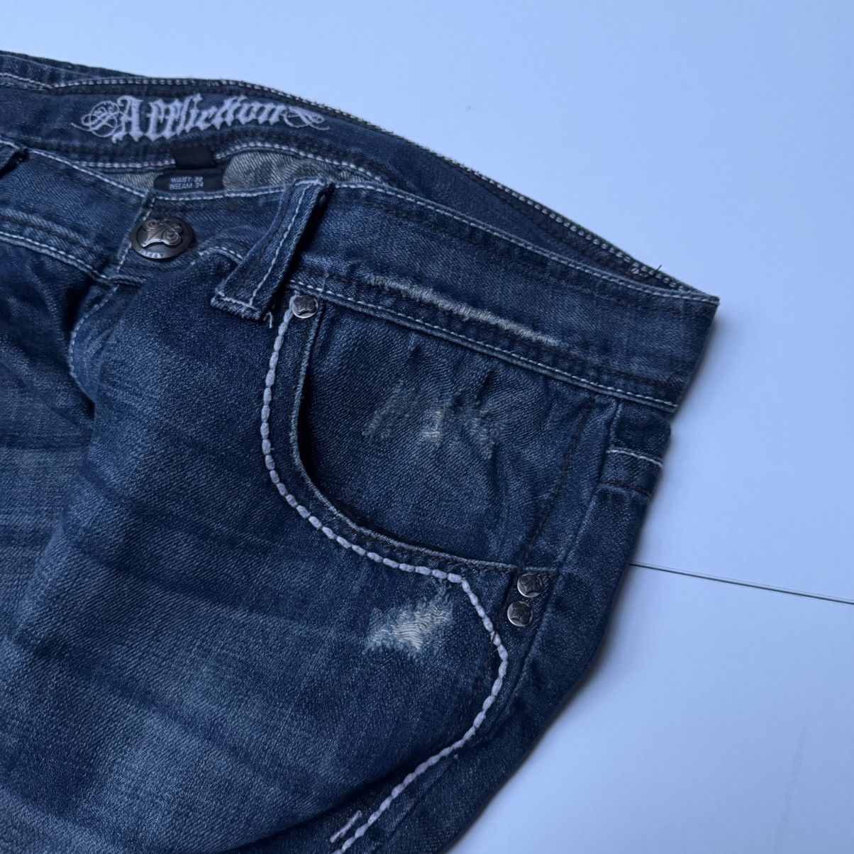 Affliction Vintage Affliction crosses skulls y2k baggy denim jeans Size US 38 / EU 54 - 5 Thumbnail
