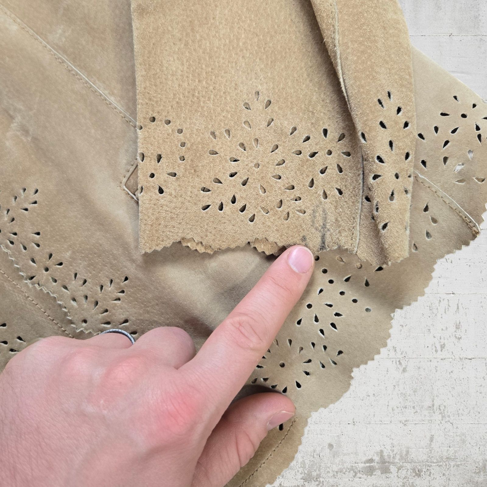 Coldwater Creek Vintage Tan Eyelet Western Leather Jacket Size Large Petite Size L / US 10 / IT 46 - 9 Thumbnail