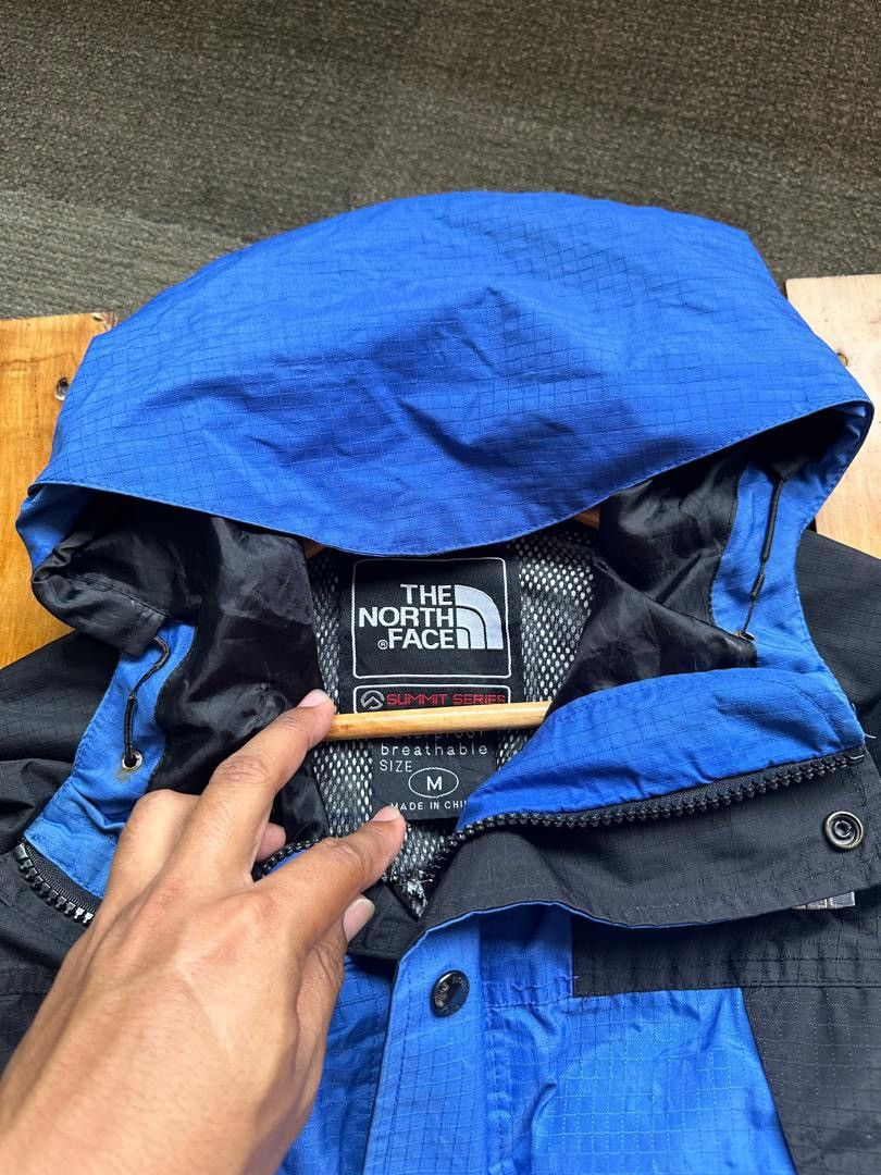 The North Face × Vintage THE NORTH FACE SUMMIT SERIES GORETEX JACKET Size US M / EU 48-50 / 2 - 10 Thumbnail