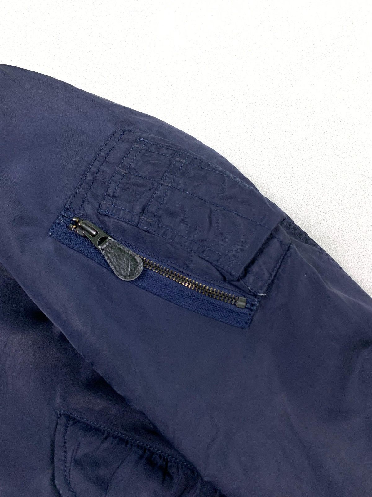 Avirex Avirex vintage ma1 jacket Size US L / EU 52-54 / 3 - 6 Thumbnail