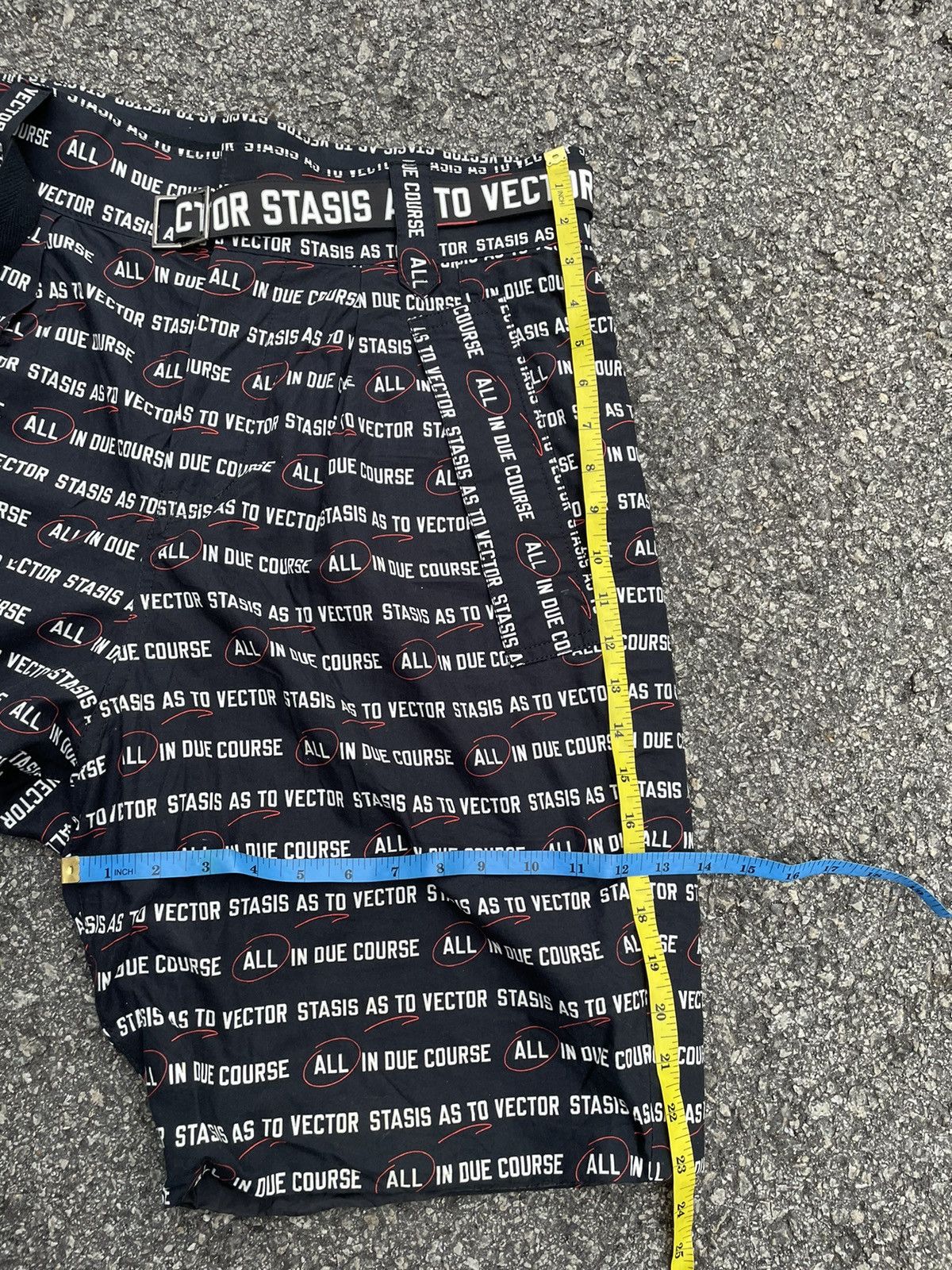 Sacai Sacai | S/S 2018 Sacai Lawrence Weiner shorts Size US 32 / EU 48 - 9 Thumbnail