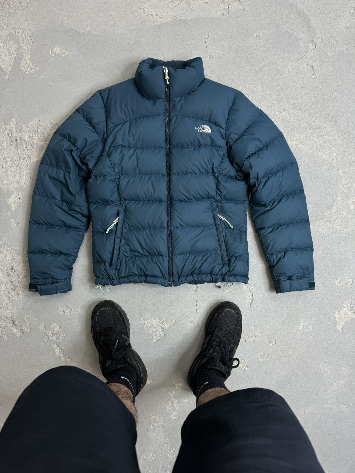 The North Face The North Face Nuptse 700 Puffer Down Jacket Vintage Size M / US 6-8 / IT 42-44 - 1 Thumbnail