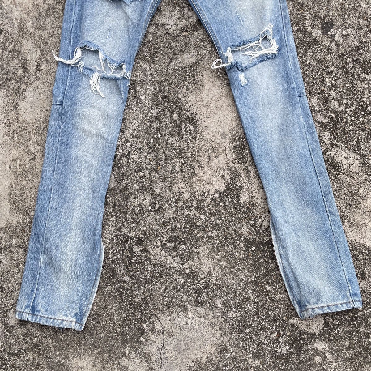 Mintcrew Vintage Mintcrew Distressed Denim Jeans Size US 32 / EU 48 - 4 Thumbnail