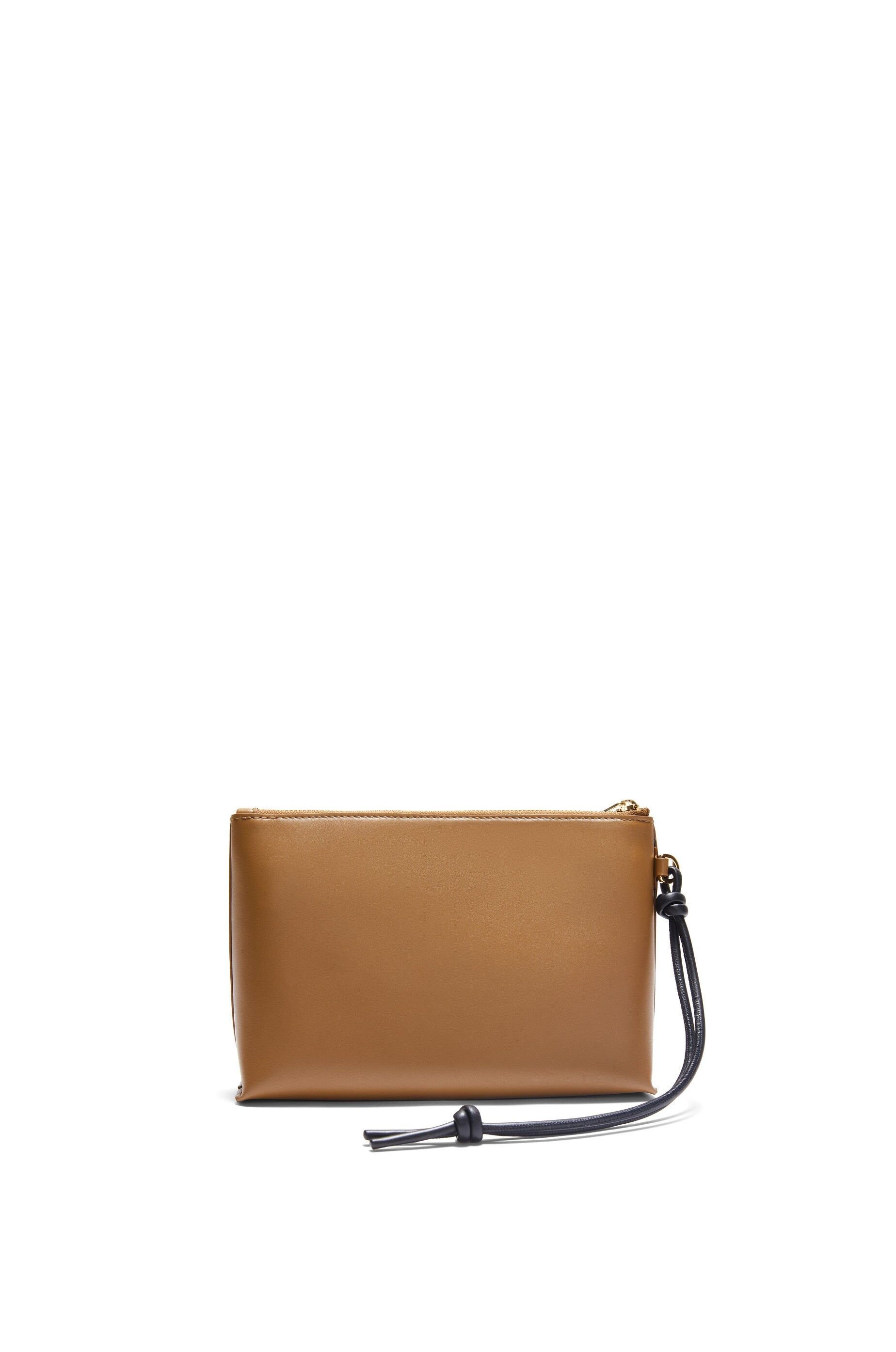Loewe o1in1g0426 Size: OS / Knot T Pouch in Oak / Black Size ONE SIZE - 3 Thumbnail