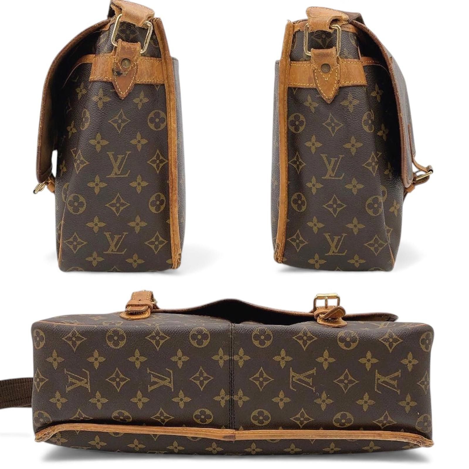 Louis Vuitton Louis Vuitton - Monogram Canvas Men's Shoulder Bag Size ONE SIZE - 2 Thumbnail