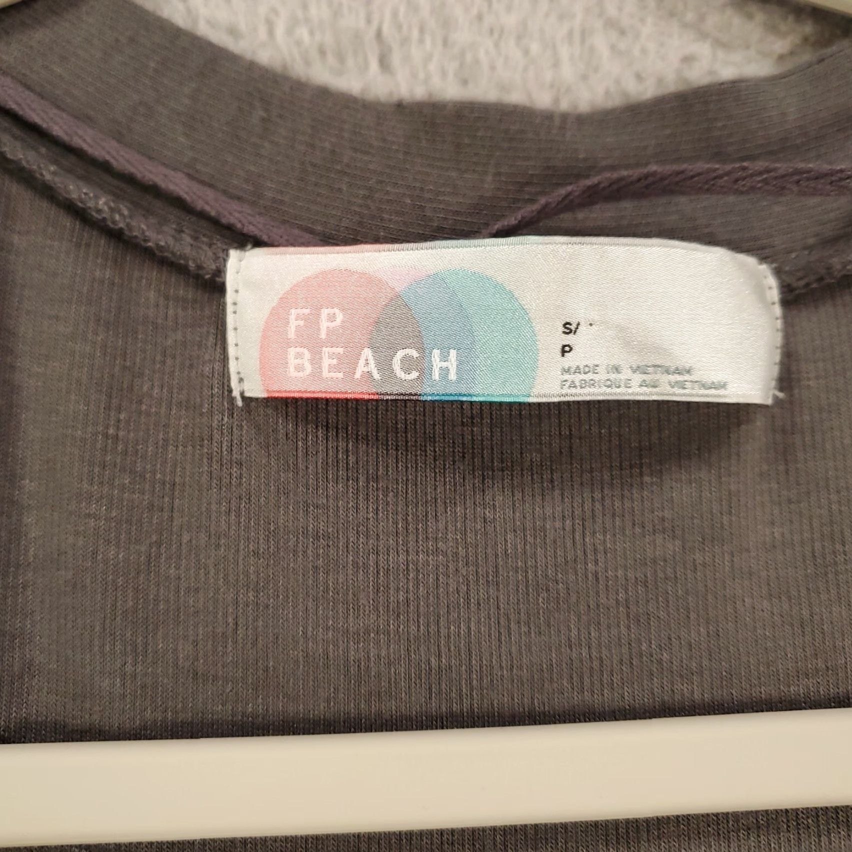 Free People Free People Cardigan Shirt Womens Small Gray Cold Shoulder Button V-Neck Bohemian Beach All Seasons Pockets Casual Womens Size S / US 4 / IT 40 - 3 Thumbnail