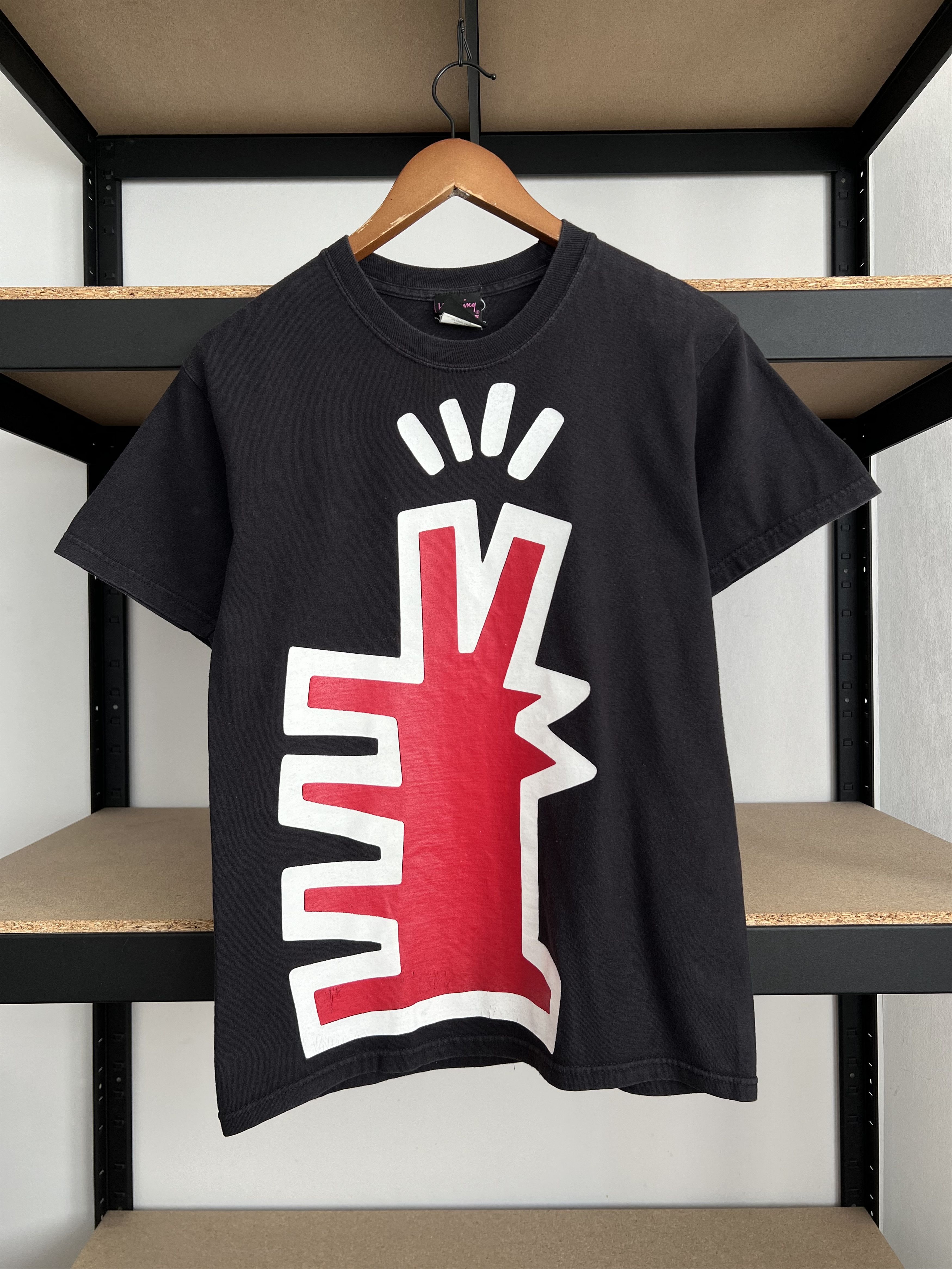 Arts & Science Vintage 2000s Keith Haring Barking Dogs Art Black T-shirt Size US S / EU 44-46 / 1 - 3 Thumbnail