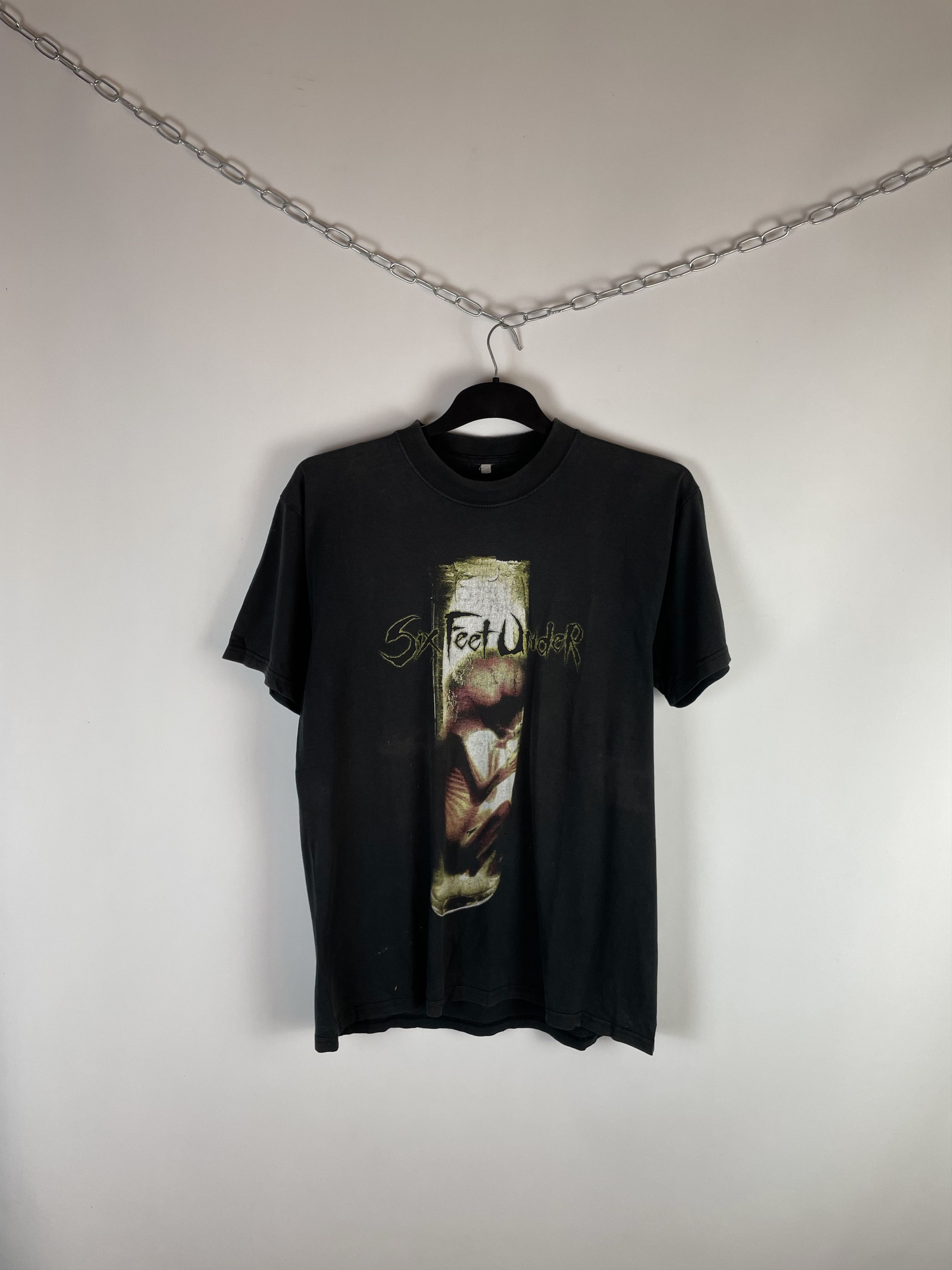 Band Tees Vintage Six Feet Under t shirt 90s Size US L / EU 52-54 / 3 - 1 Thumbnail
