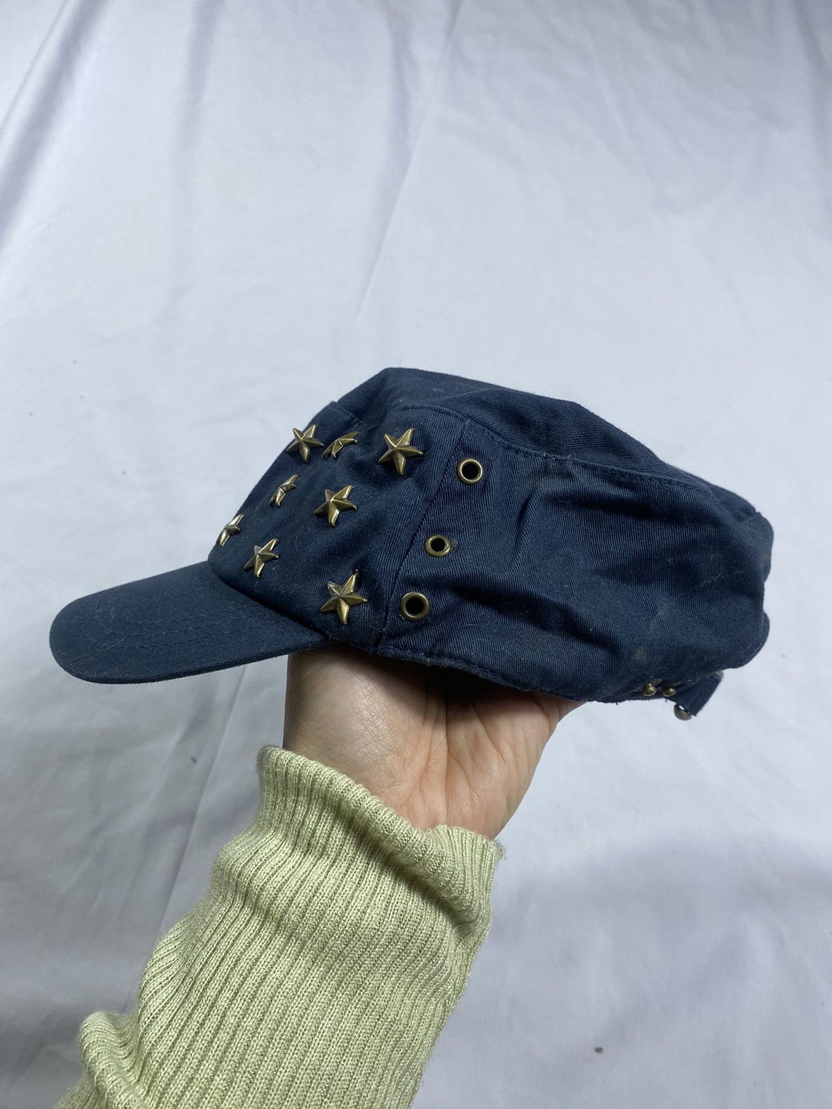 20471120 Two Fold Distressed Studded Commando Coded HAT Ifsix style Size ONE SIZE - 3 Thumbnail