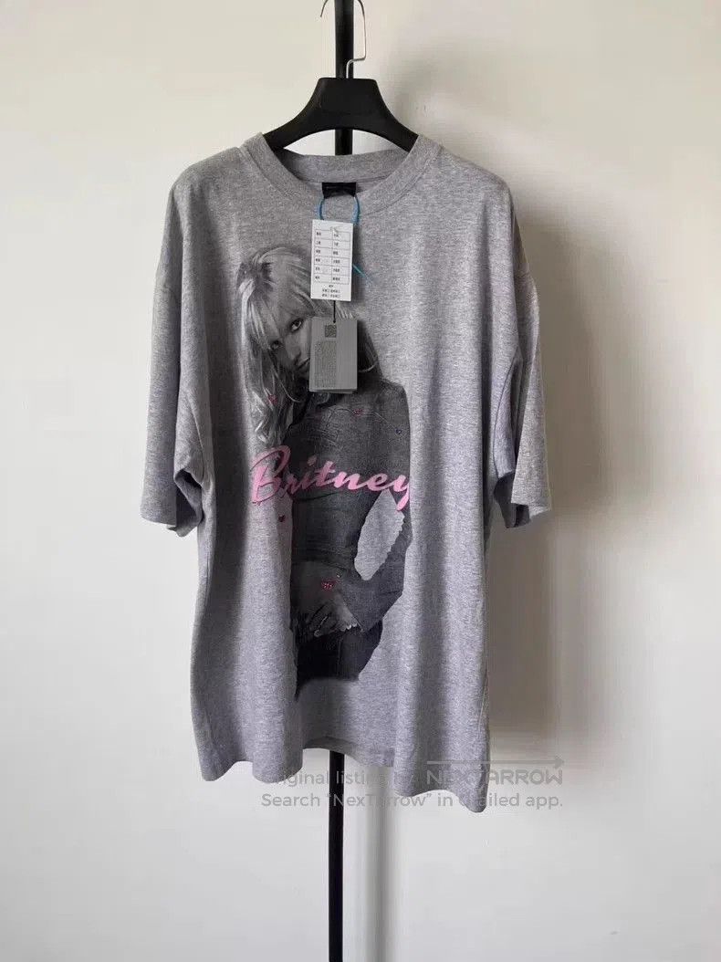 Balenciaga Balenciaga Britney Spears Heart T-shirt. Size US L / EU 52-54 / 3 - 1 Thumbnail