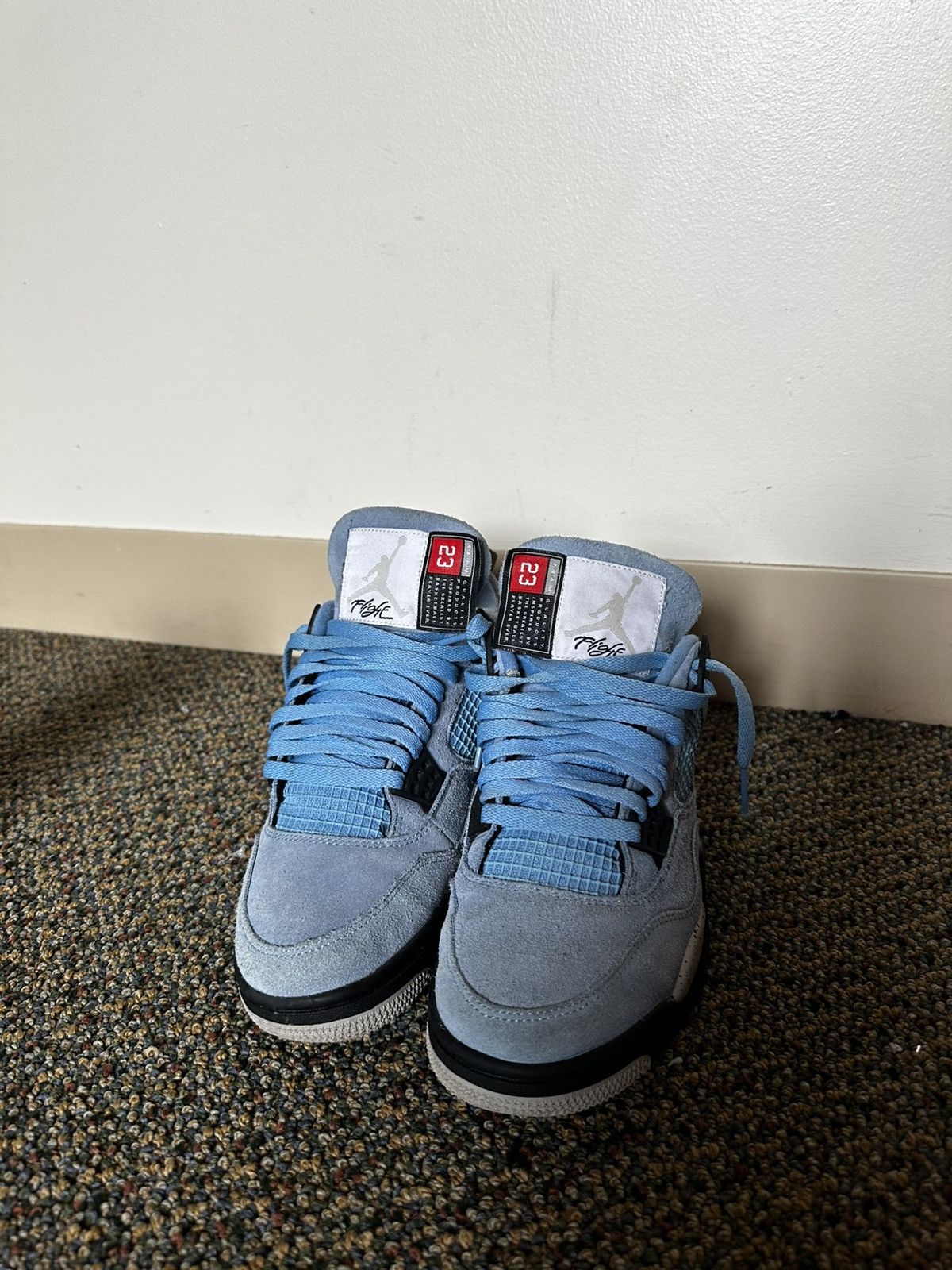 Jordan Brand Jordan 4 University Blue Size US 8 / EU 41 - 1 Thumbnail