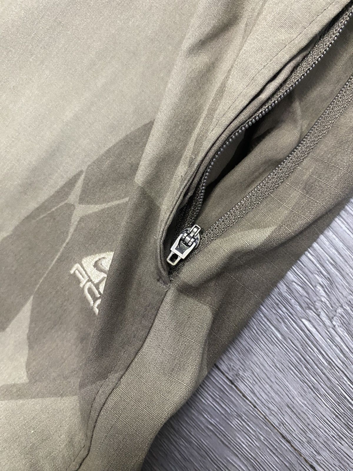 Nike ACG NIKE ACG UTILITY PANTS Size US 30 / EU 46 - 6 Thumbnail