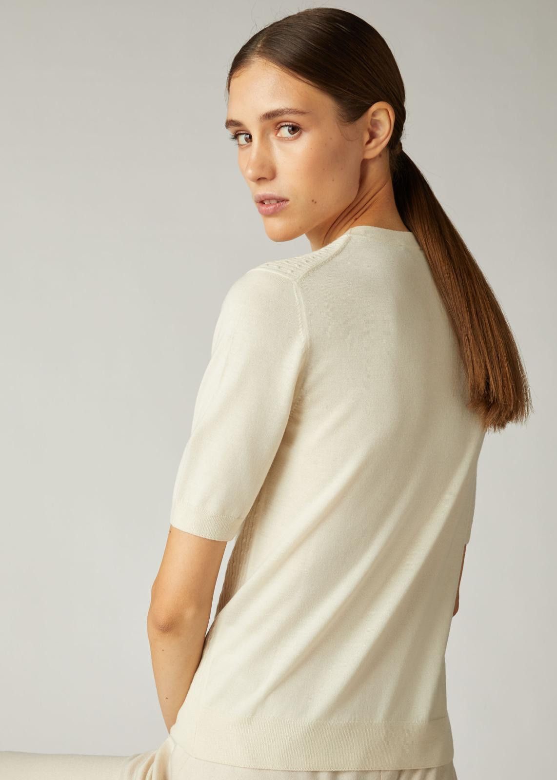 Loro Piana o1srvl11e0125 Short- Sleeved Roundneck Sweater in Ivory Size M / US 6-8 / IT 42-44 - 5 Thumbnail
