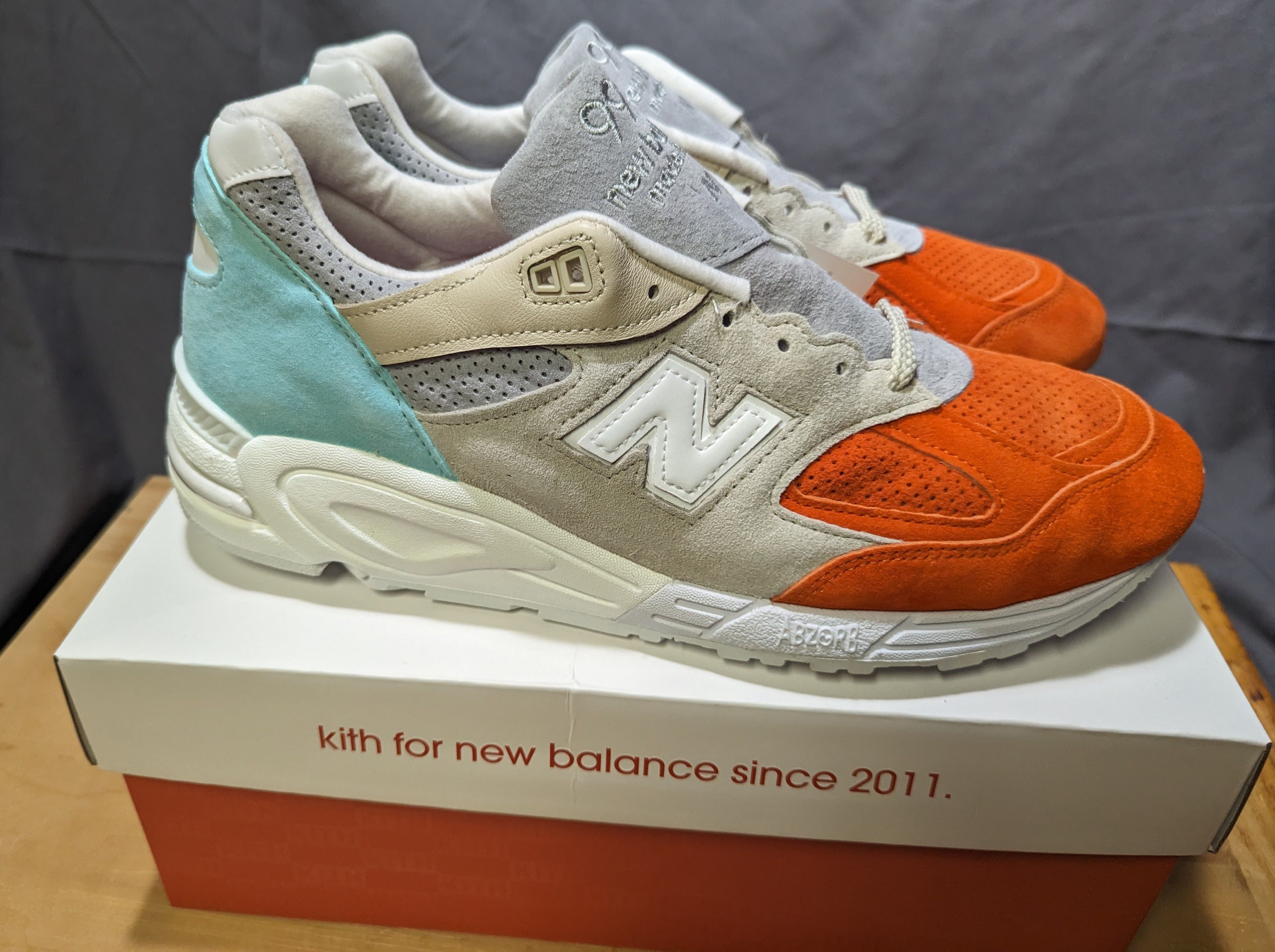 Kith x New Balance 990v2 Cyclades