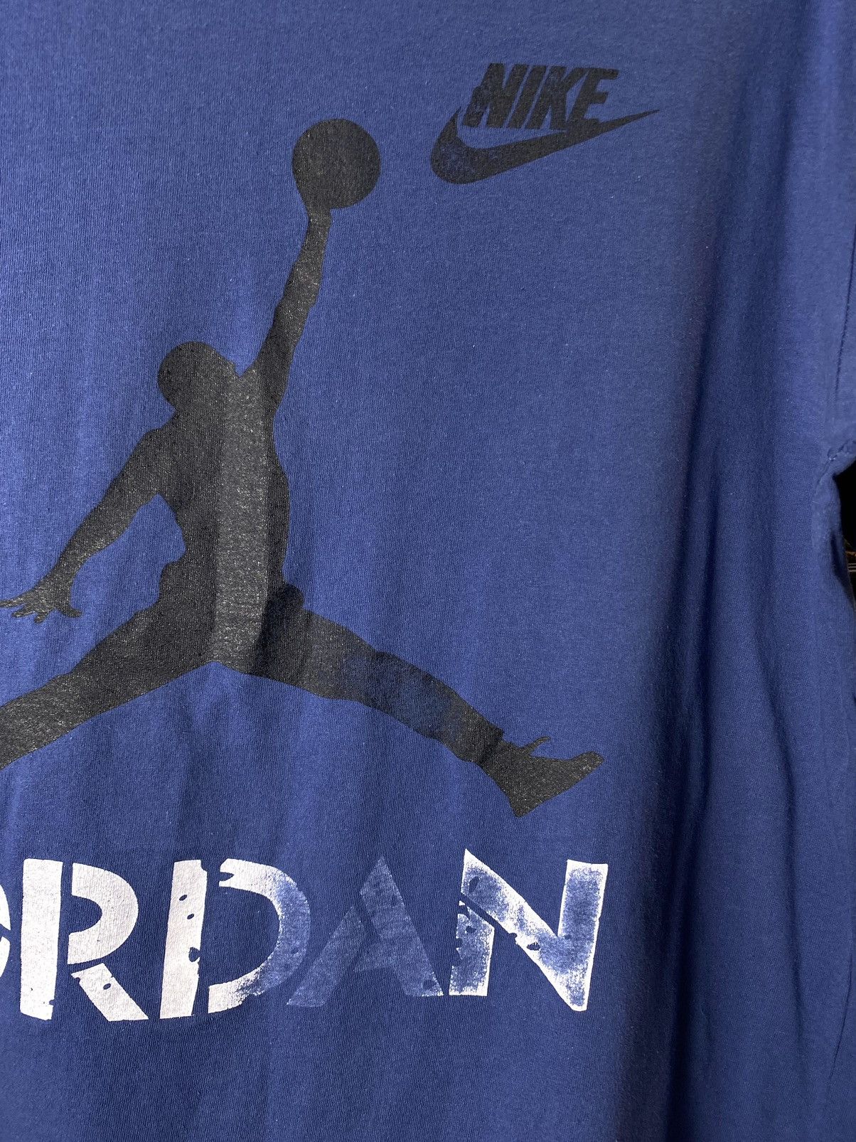 Jordan Brand 1990’s Vintage Nike Jordan T Shirt Size US S / EU 44-46 / 1 - 4 Thumbnail