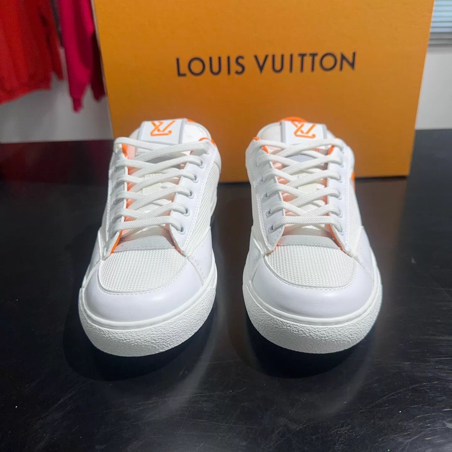 Louis Vuitton LV Charlie Orange Logo White Sneaker 41.5 (UK7.5) Size US 8.5 / EU 41-42 - 2 Thumbnail