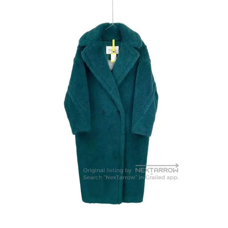 Max Mara MaxMara Women's Teal Fur Coat . Size S / US 4 / IT 40 - 1 Thumbnail