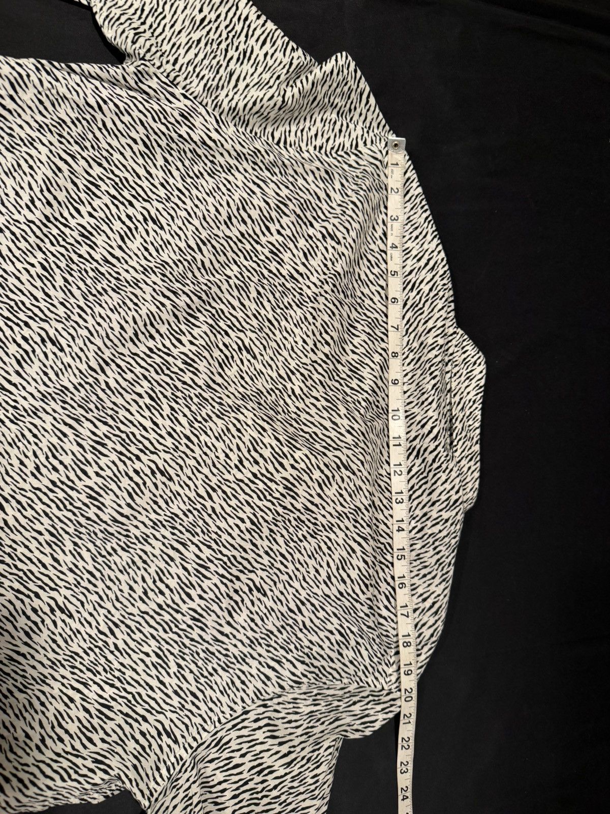 Saint Laurent Paris Saint Laurent men zebra print shirt. 17/43/XL. $890 Size US XL / EU 56 / 4 - 5 Thumbnail