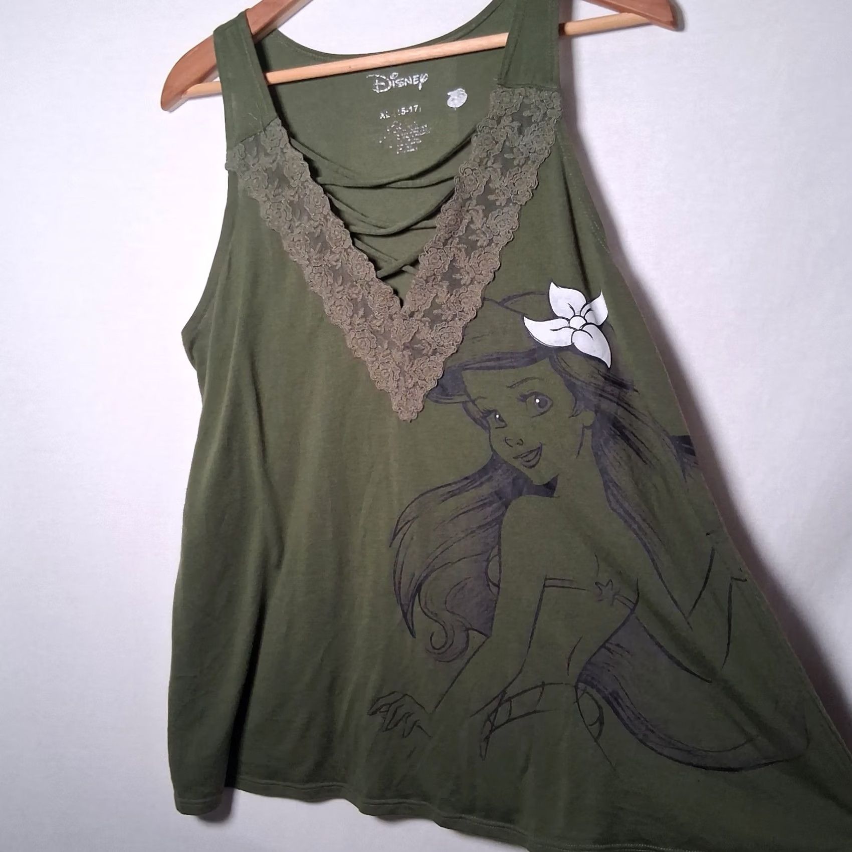 Disney Disney Little Mermaid Tank Top Juniors XL Princess Ariel Lace Trim V-Neck Y2K Tank Shirt Size XL / US 12-14 / IT 48-50 - 2 Thumbnail