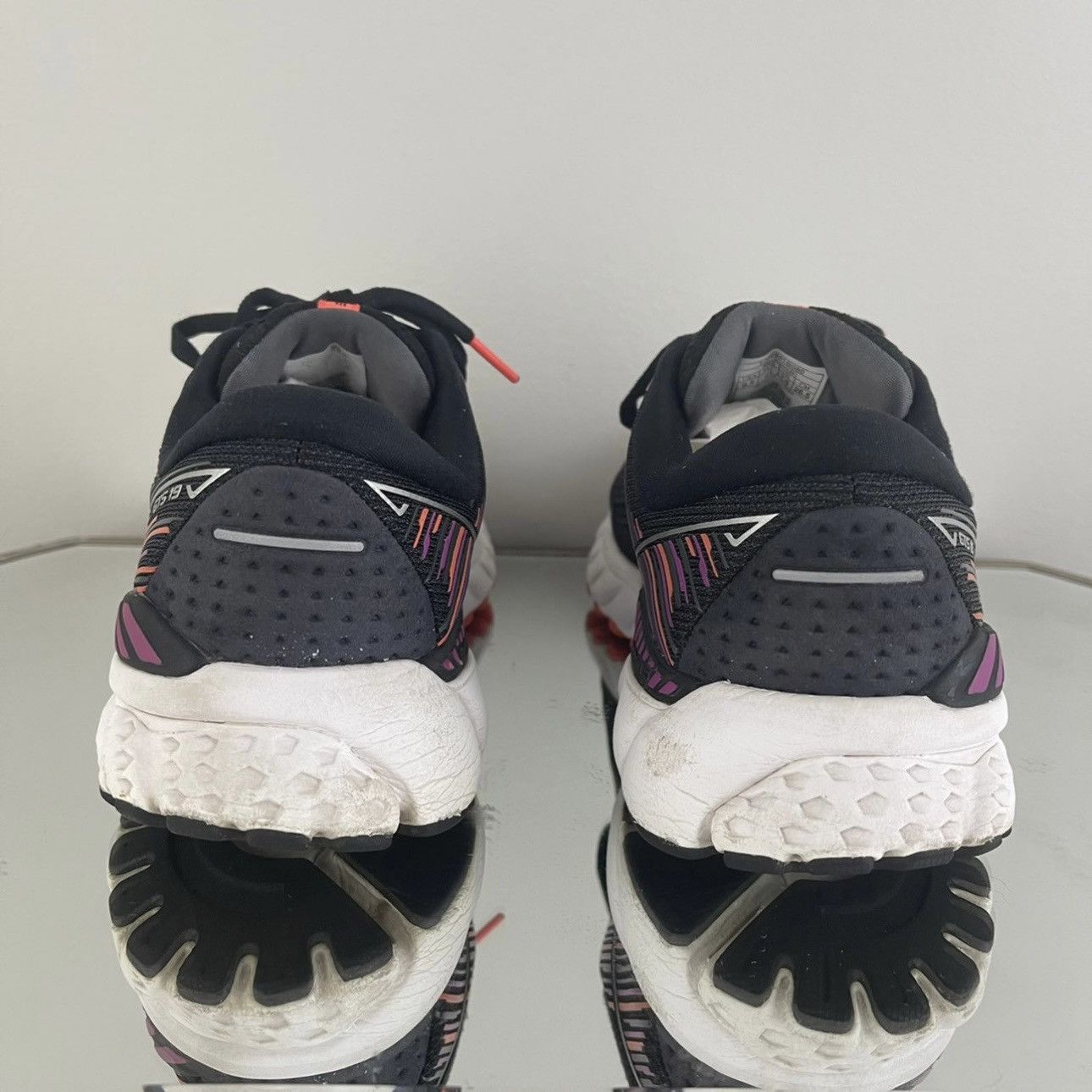 Brooks BROOKS Black Purple Coral Womens Adrenaline GTS 19 Sneakers Size US 9.5 / IT 39.5 - 4 Thumbnail