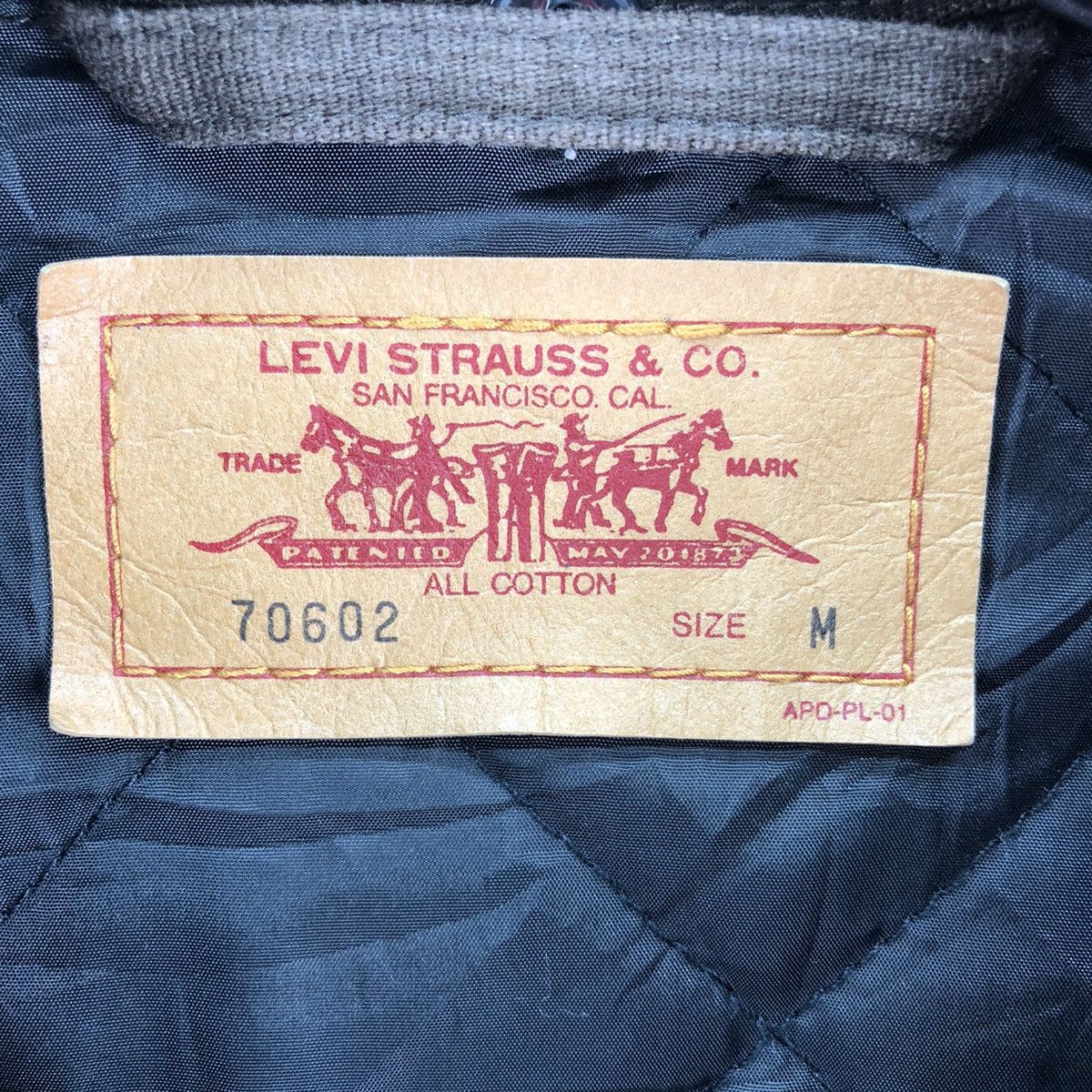 Levi's Vintage Clothing Vintage Y2K Levis Corduroy Jacket Quilted Lining Size US S / EU 44-46 / 1 - 17 Thumbnail