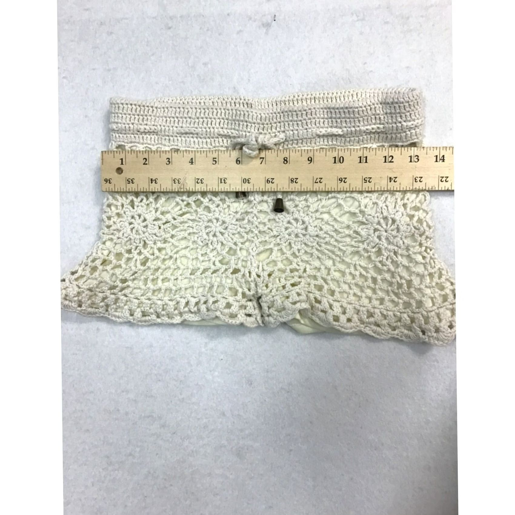 Vintage VINTAGE Wet Seal Women’s Cream Knit Shorts Boyfriend Medium Women’s Shorts Womens Medium Cream Knit Shorts Boys? Size 32" / US 10 / IT 46 - 6 Thumbnail