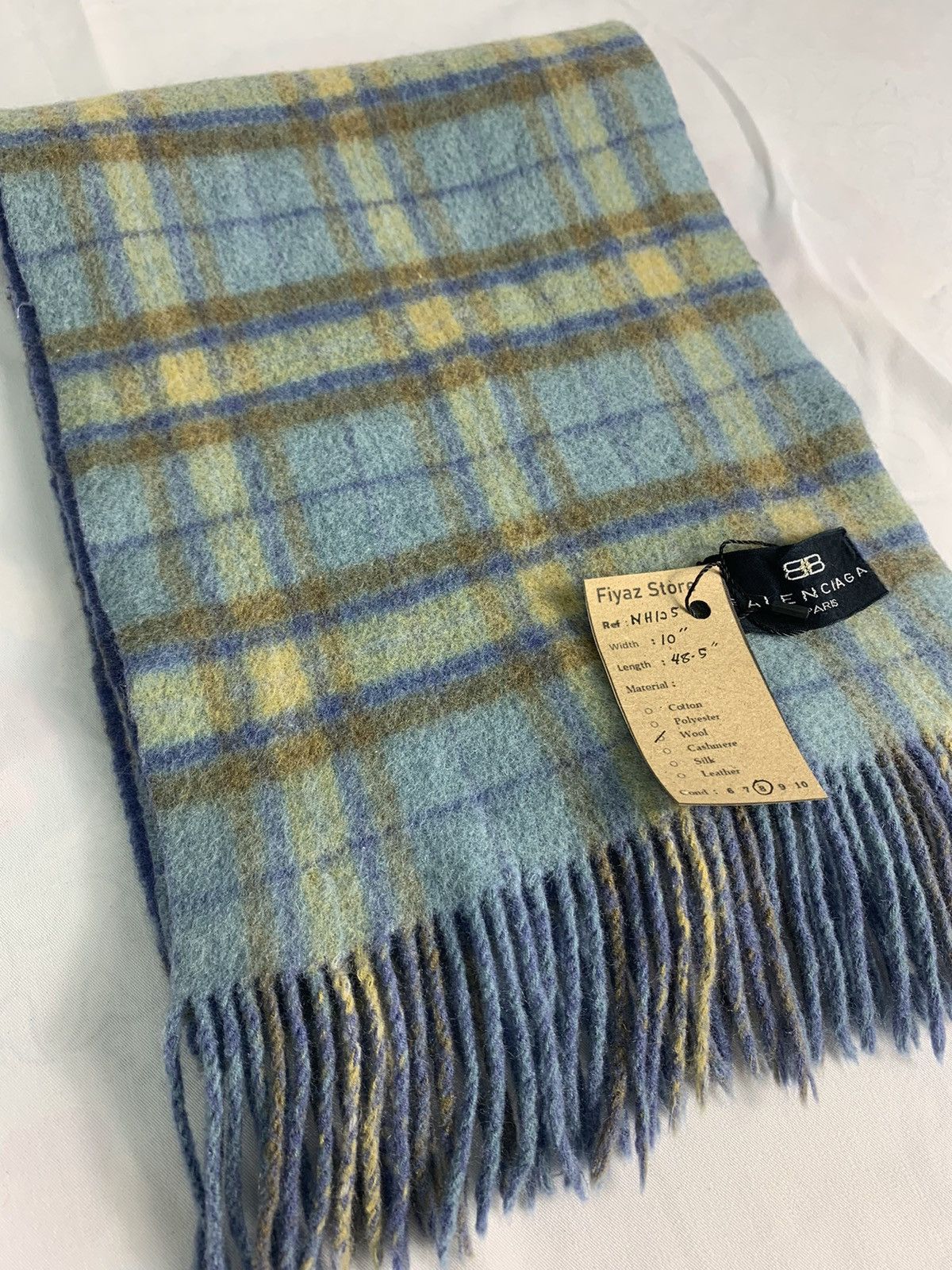 Balenciaga Balenciaga Scarf / Muffler / Neckwear Size ONE SIZE - 5 Thumbnail