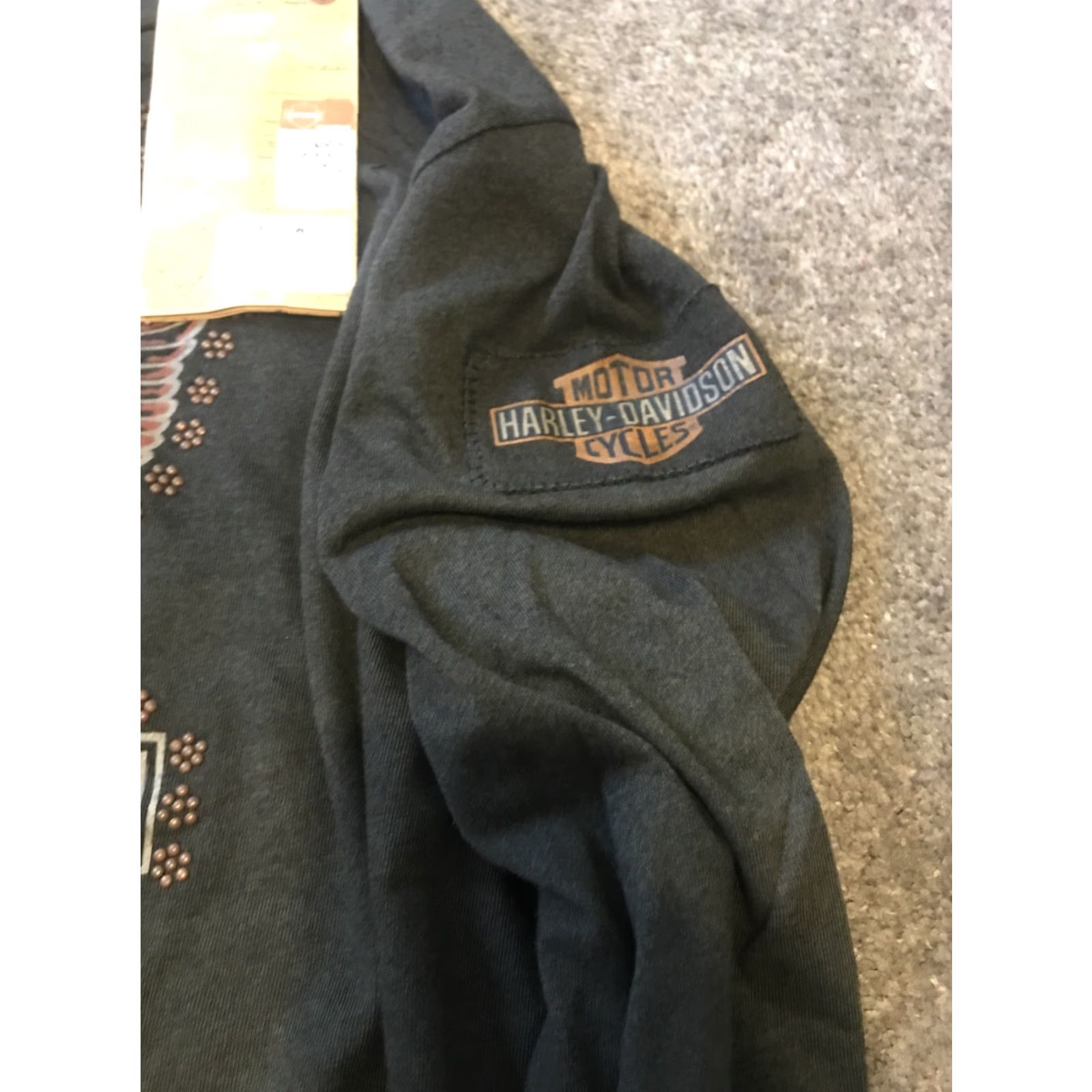 Harley Davidson VINTAGE? (no) Women's Harley-Davidson Shirt XL Gray Studded Distressed Eagle Long Sleeve, 99124-19VW, 99124-19VW, HD, Jacket? Size XL / US 12-14 / IT 48-50 - 3 Thumbnail