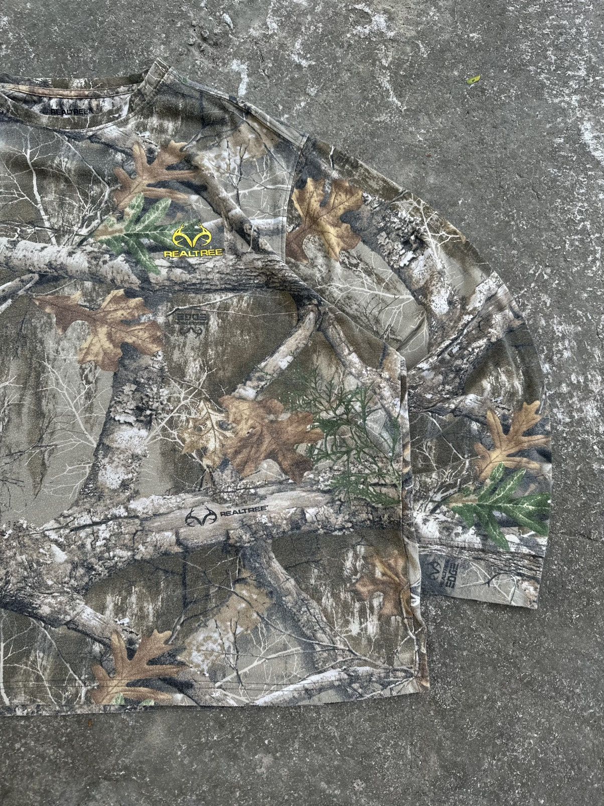 Carhartt × Vintage Crazy Vintage Y2K Carhartt Style Realtree Camo Long Sleeve Size US XXL / EU 58 / 5 - 5 Thumbnail