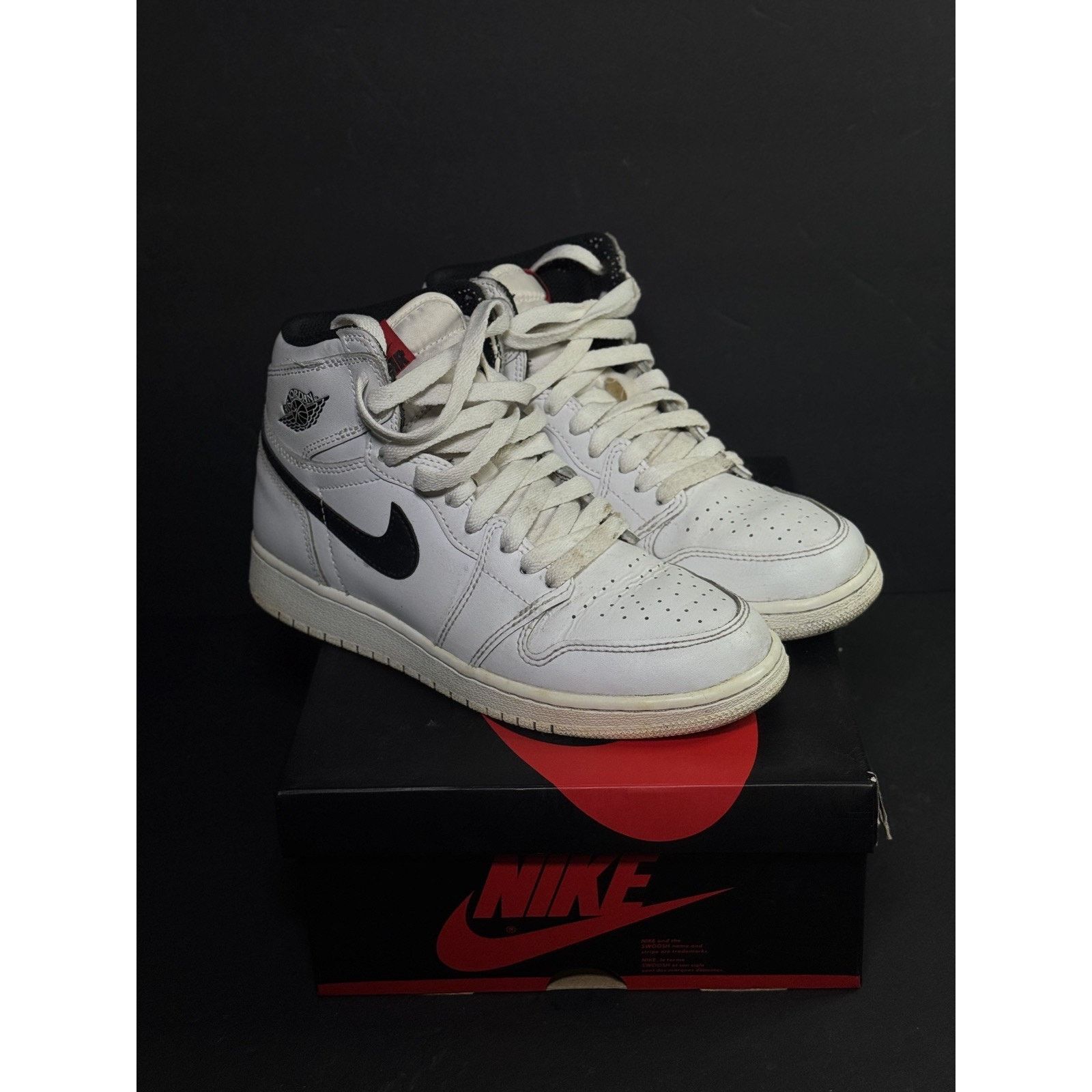 Nike Nike Air Jordan 1 Retro High Mens Size 4.5 White Black Size US 12 / EU 45 - 1 Thumbnail