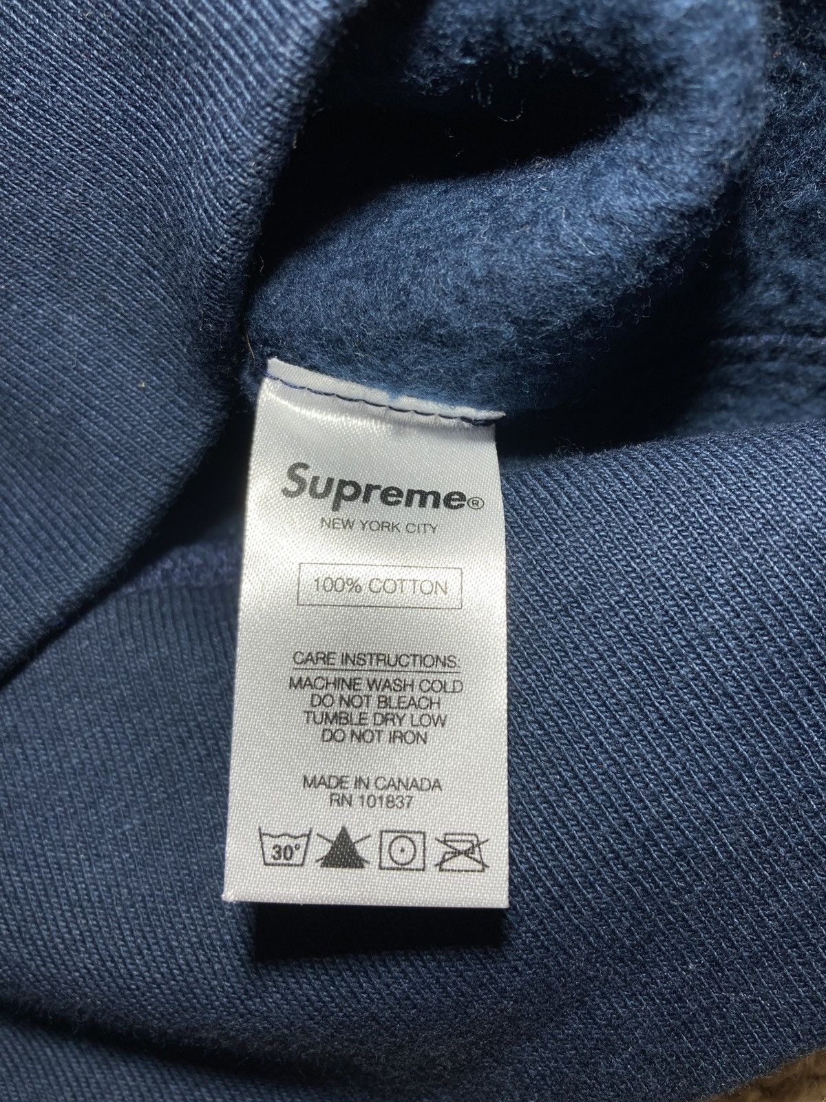 Supreme New SS16 Supreme Spin Crewneck Tide Spoof Parody 2016 Navy Size US M / EU 48-50 / 2 - 8 Thumbnail