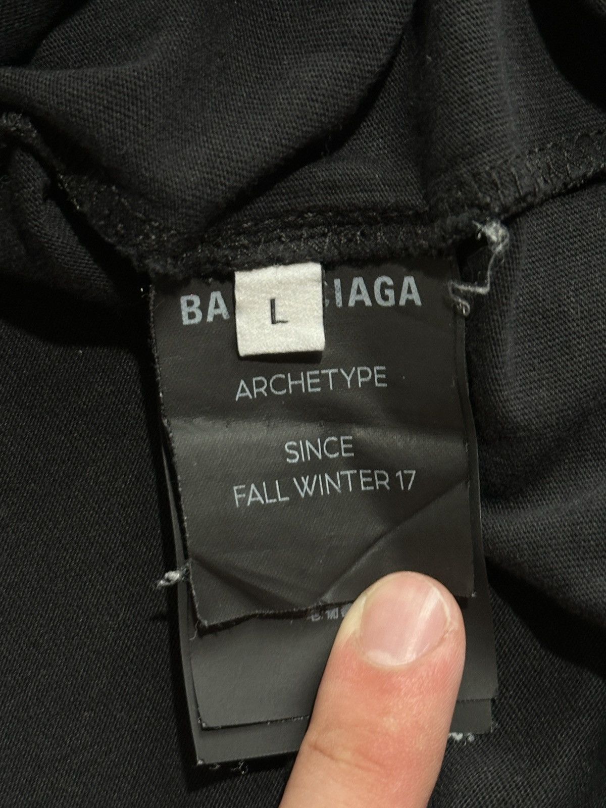 Balenciaga Balenciaga Campaign T-Shirt Size US L / EU 52-54 / 3 - 4 Thumbnail