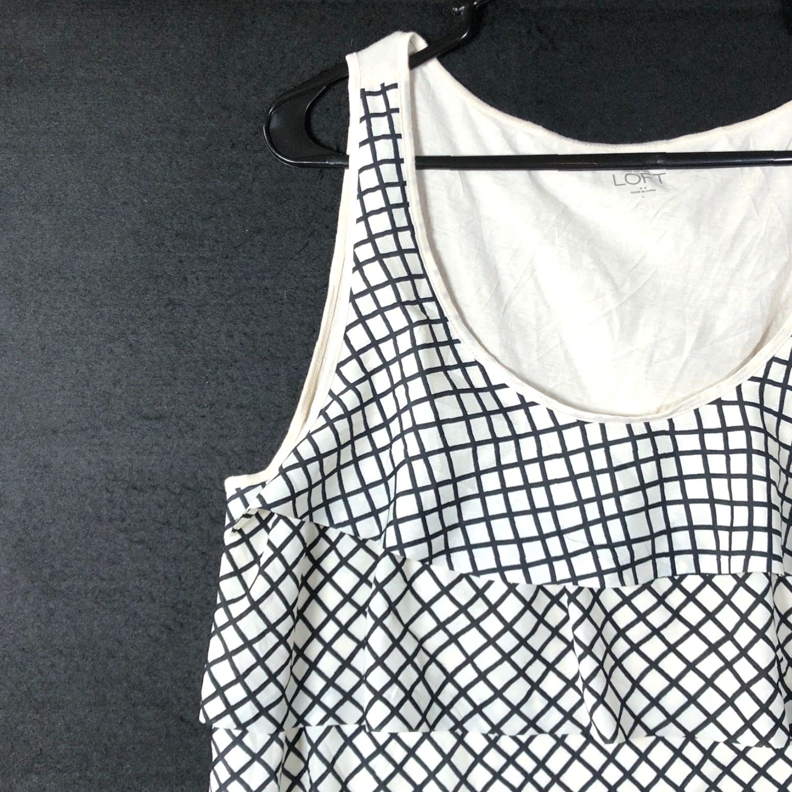 Ann Taylor Ann Taylor LOFT Womens Blouse Tank Black Cream Sleeveless Ruffle Scoop Neck L Size L / US 10 / IT 46 - 4 Thumbnail