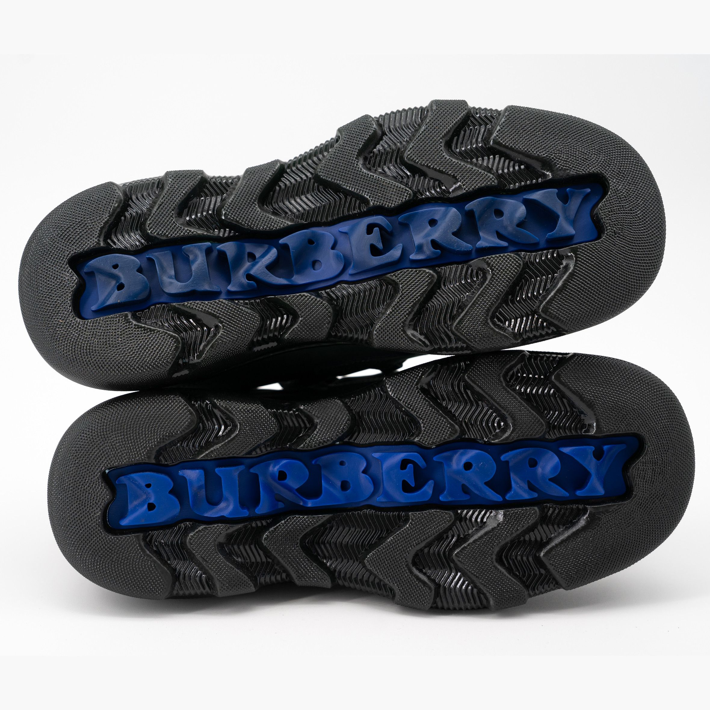 Burberry size 41 (8us) - Burberry Wire Creeper Vine Green Clamp On Size US 8 / EU 41 - 4 Thumbnail